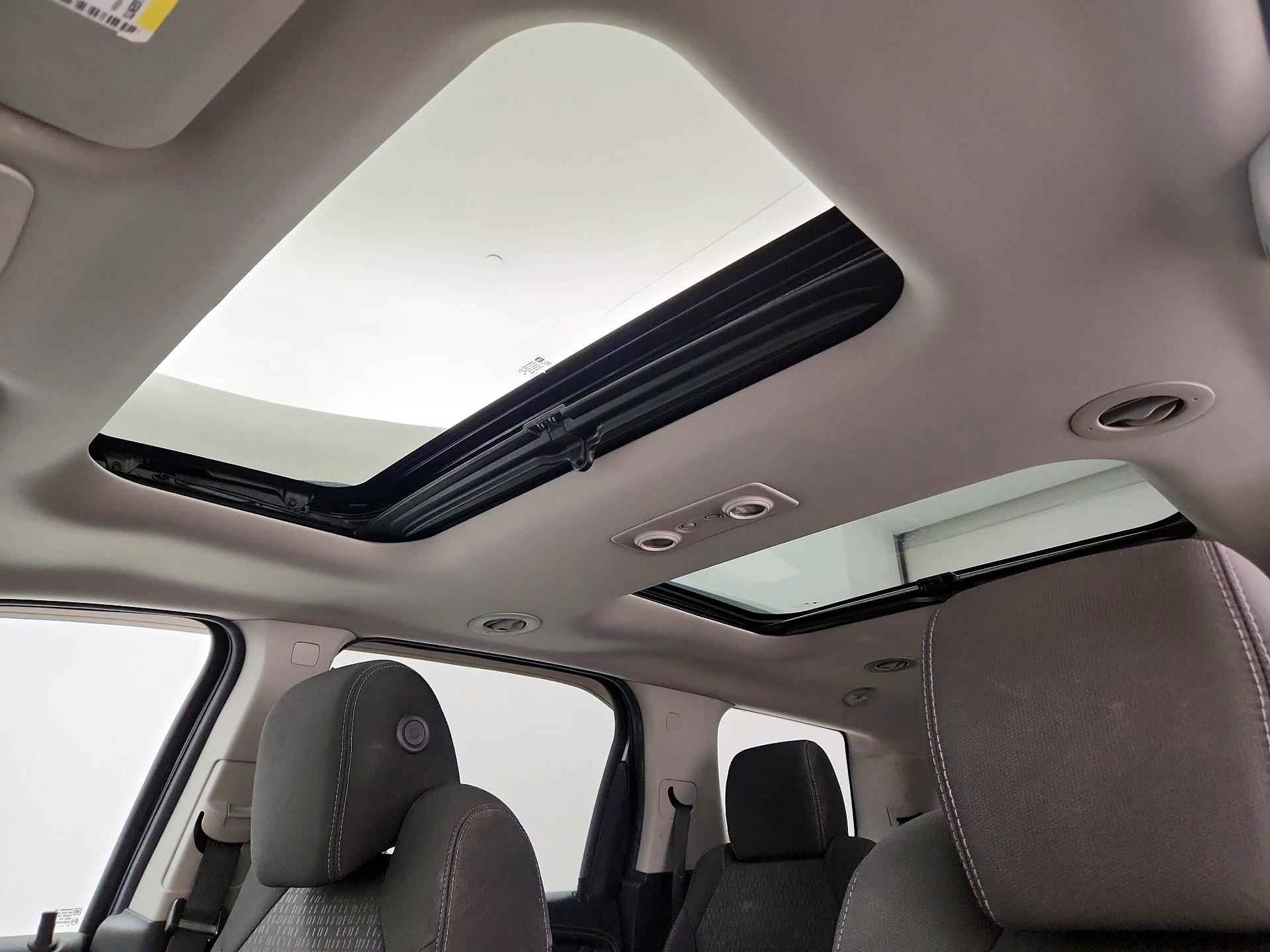 Thumbnail: 2016 GMC Acadia - 19