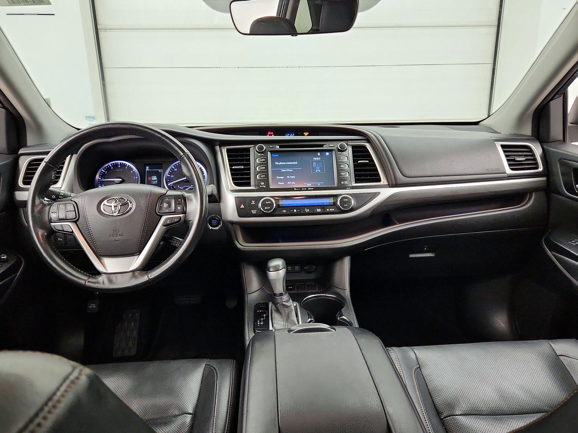 Thumbnail: 2018 Toyota Highlander - 9