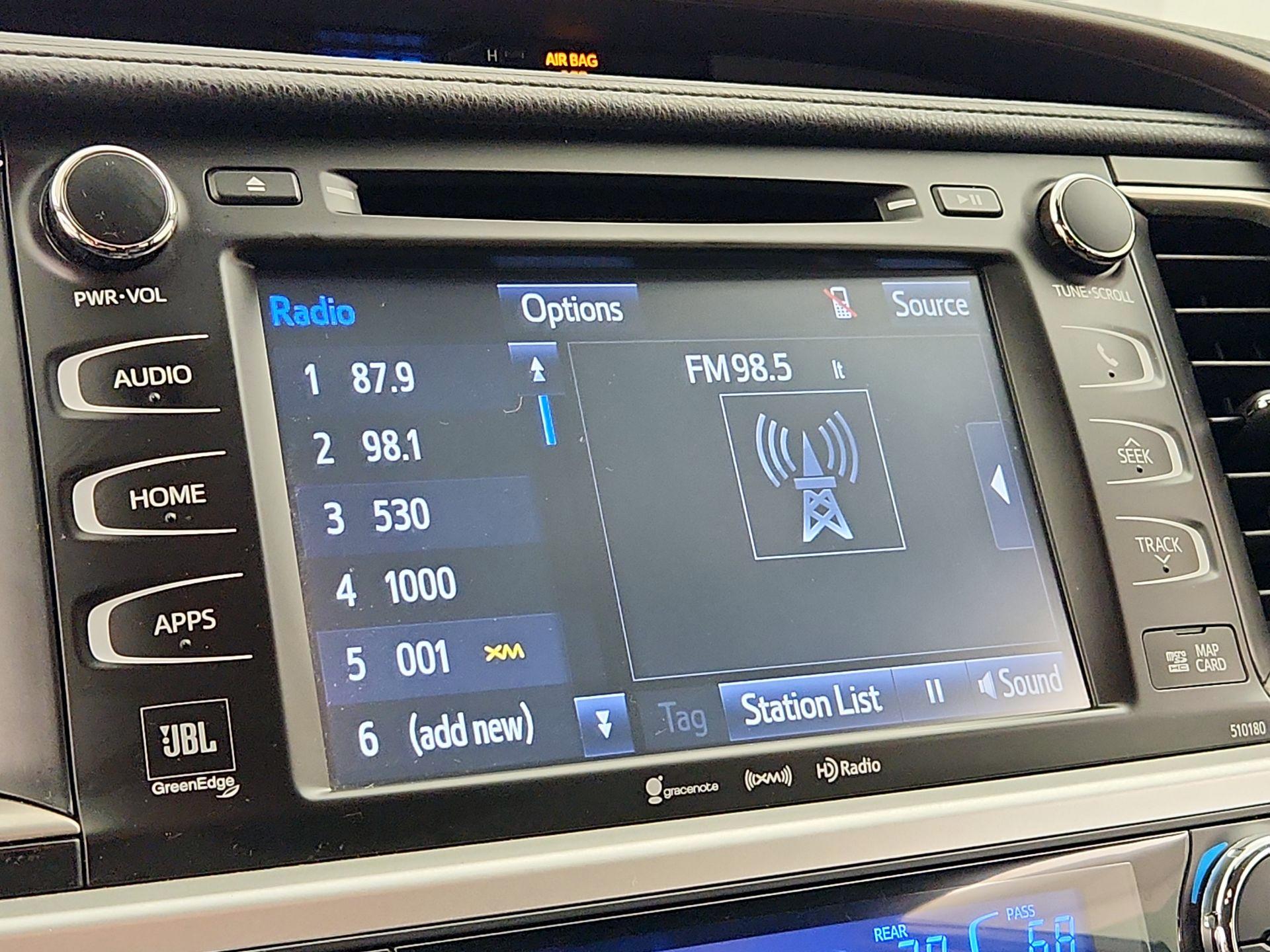 Thumbnail: 2018 Toyota Highlander - 16