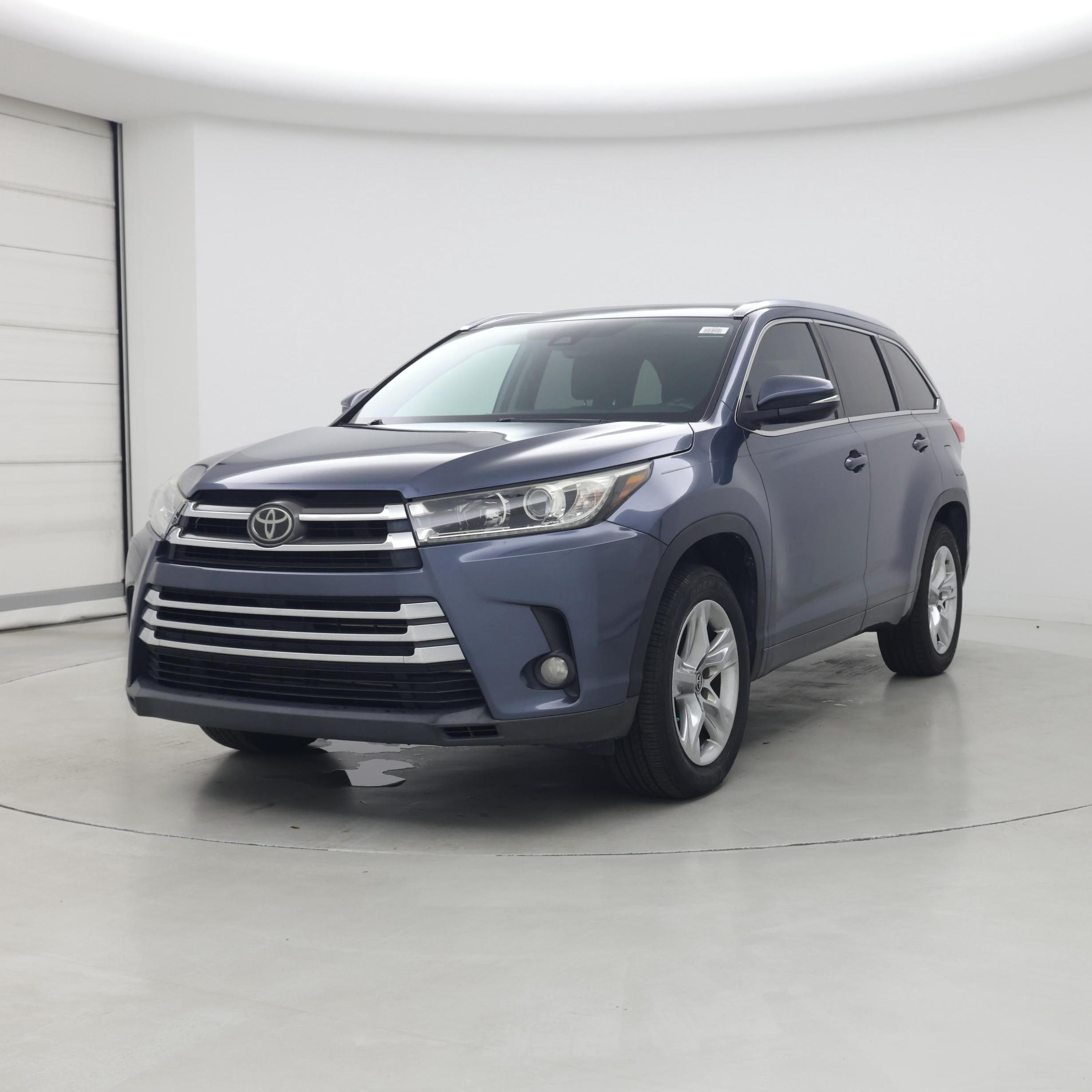 Thumbnail: 2018 Toyota Highlander - 4