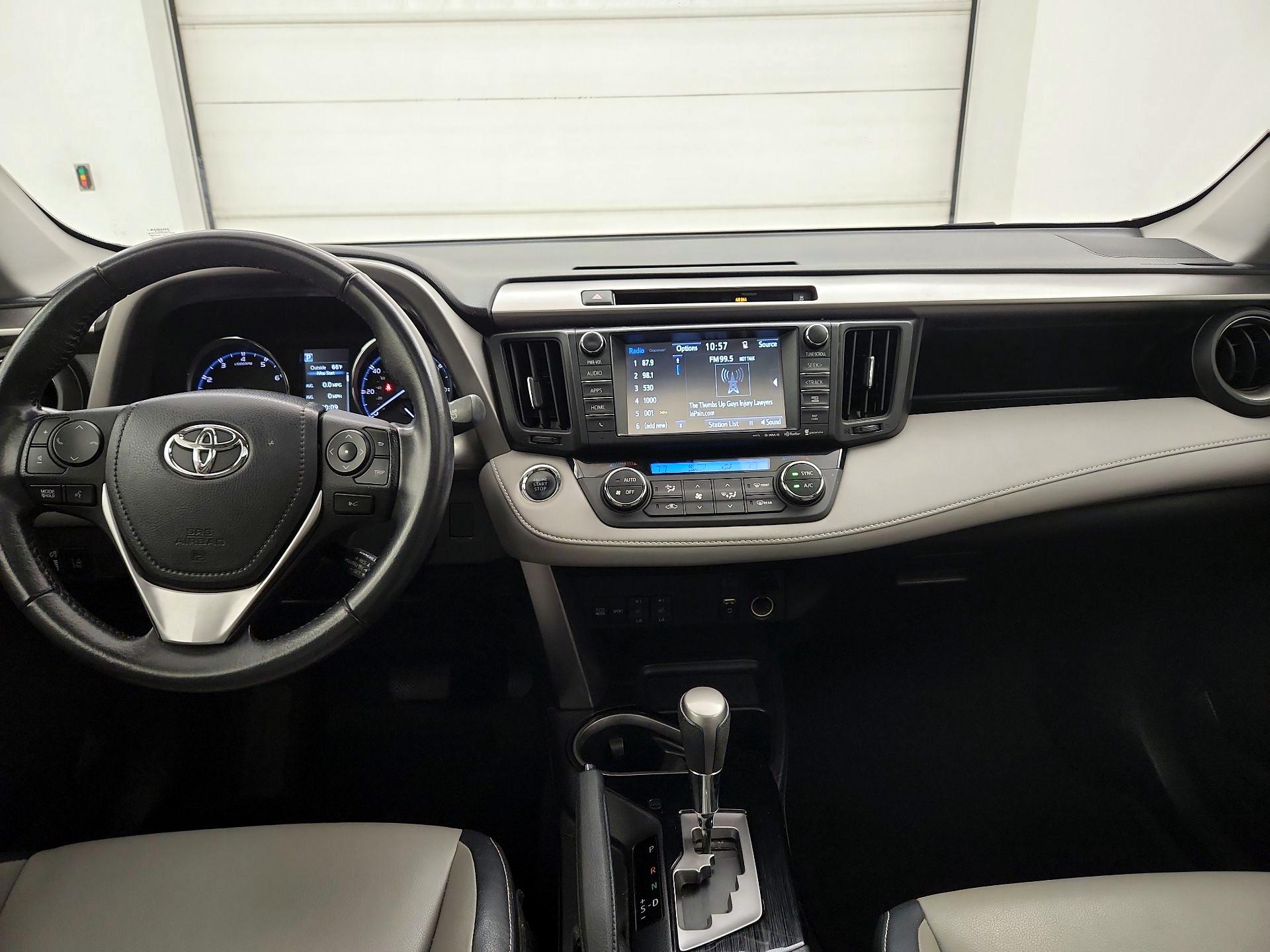 Thumbnail: 2016 Toyota RAV4 - 9