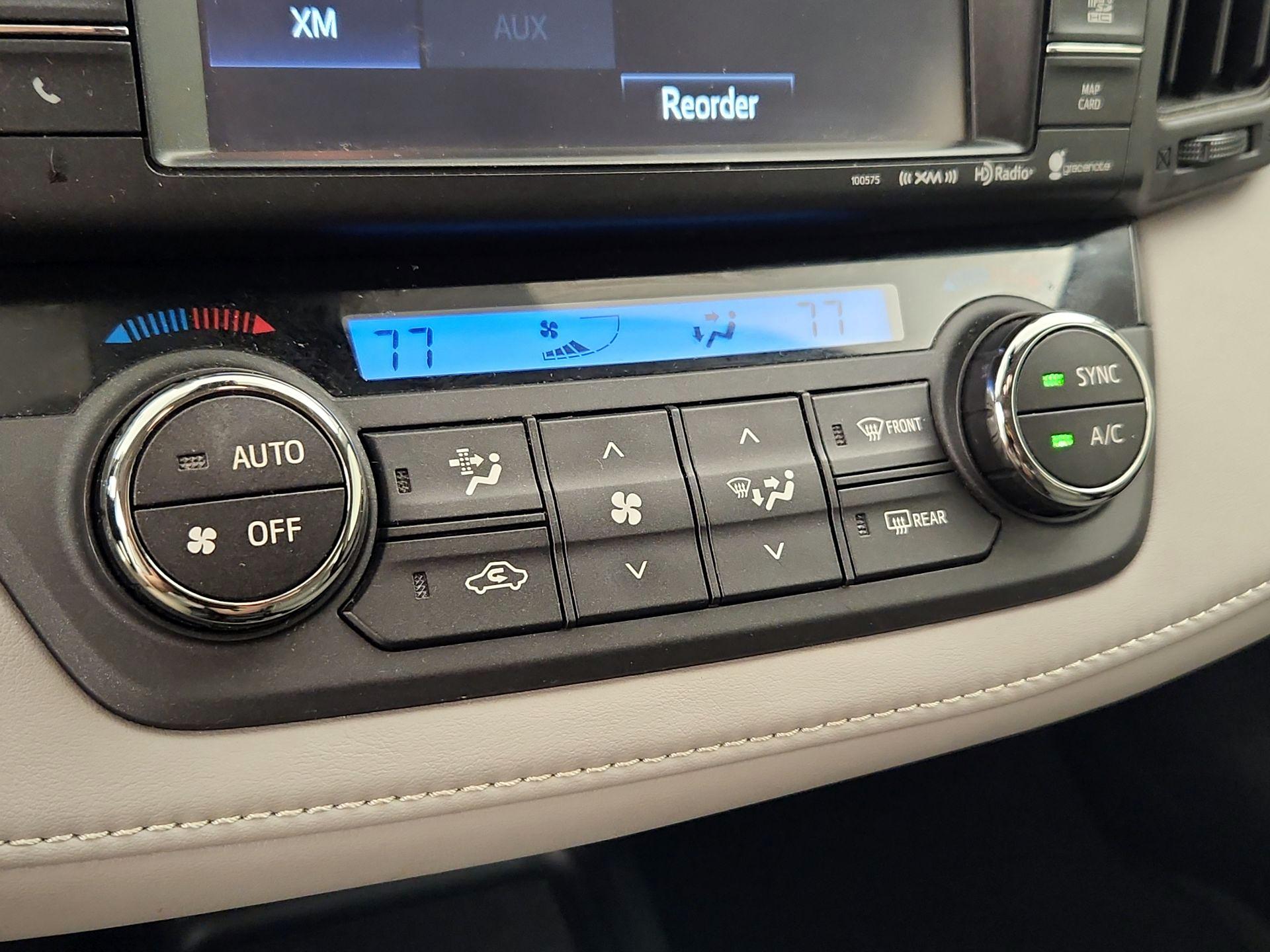 Thumbnail: 2016 Toyota RAV4 - 16