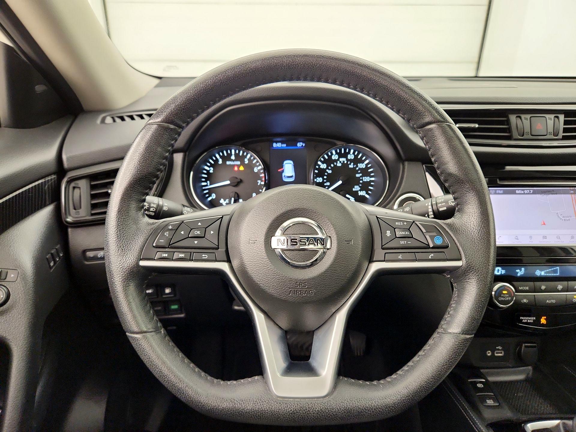 Thumbnail: 2020 Nissan Rogue - 10