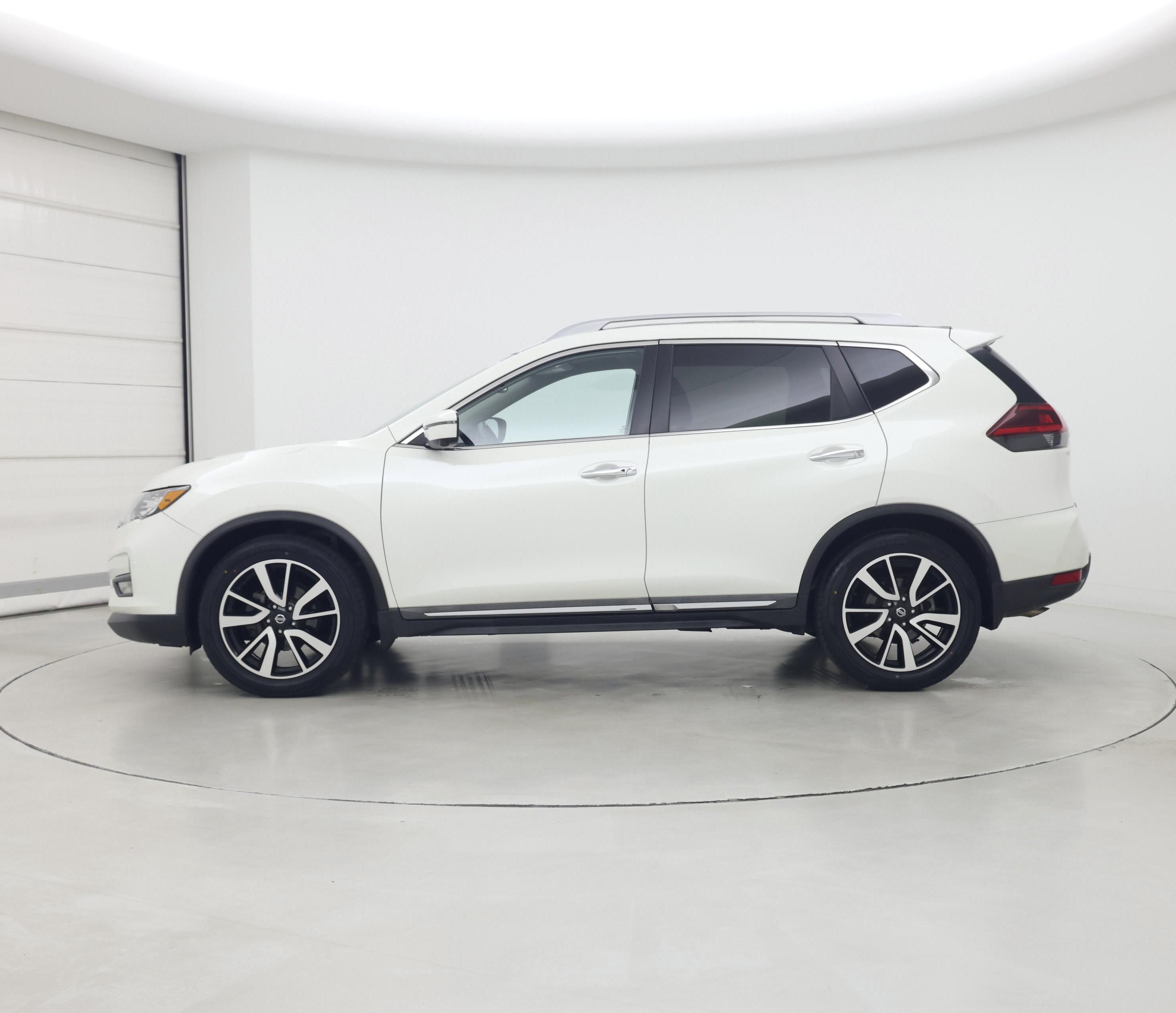 Thumbnail: 2020 Nissan Rogue - 3