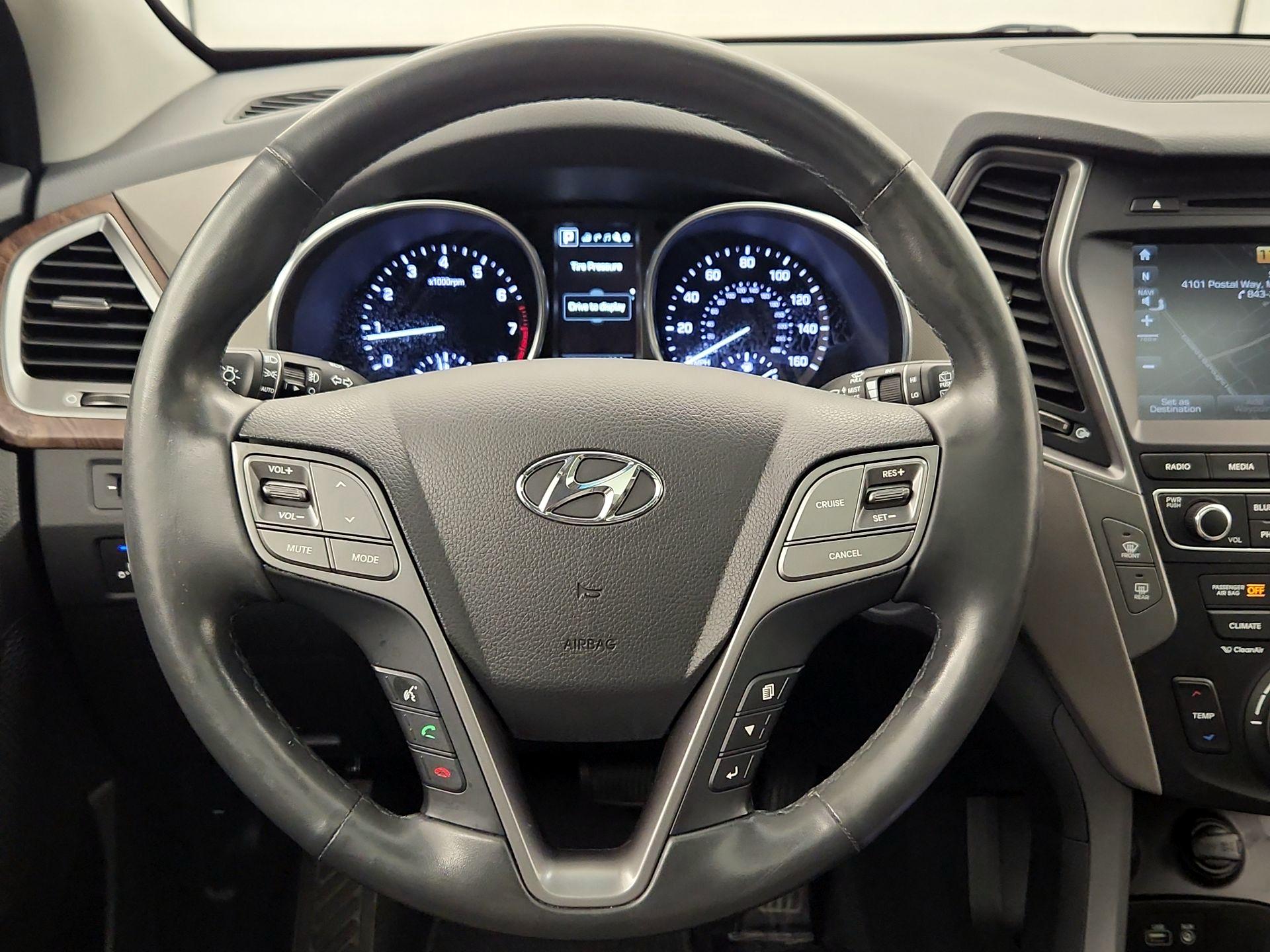 Thumbnail: 2018 Hyundai Santa Fe - 10