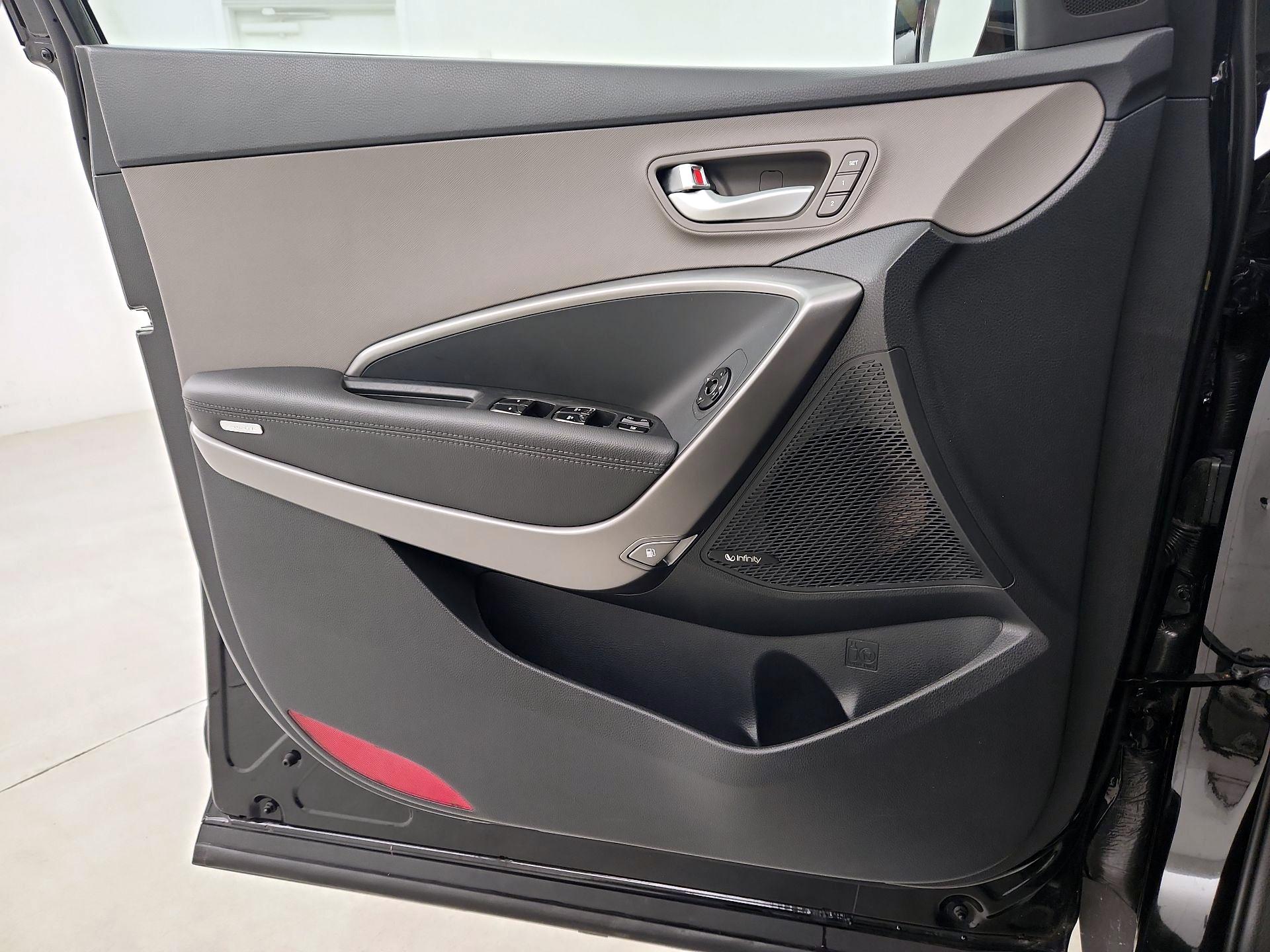 Thumbnail: 2018 Hyundai Santa Fe - 12