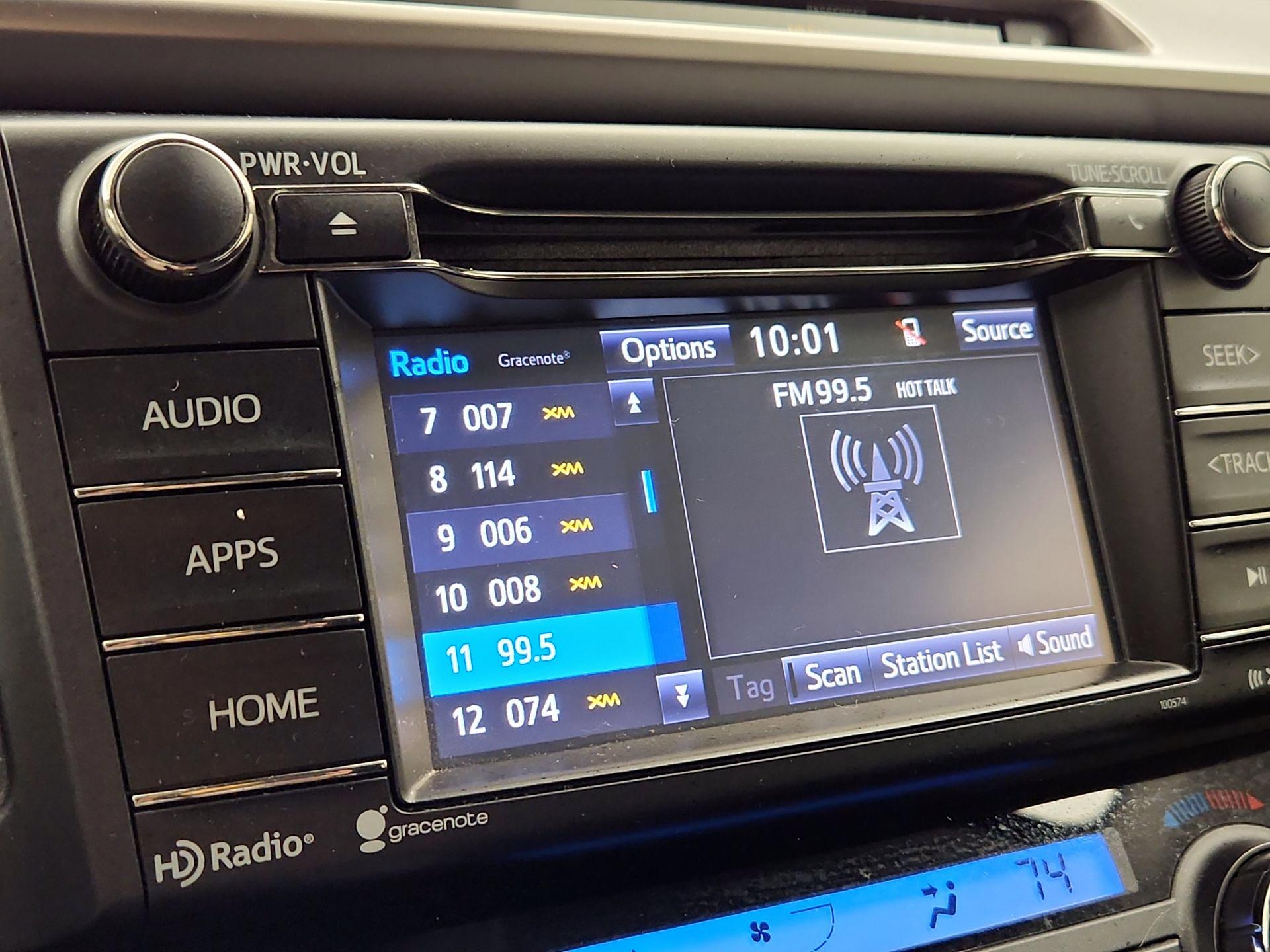 Thumbnail: 2018 Toyota RAV4 - 15