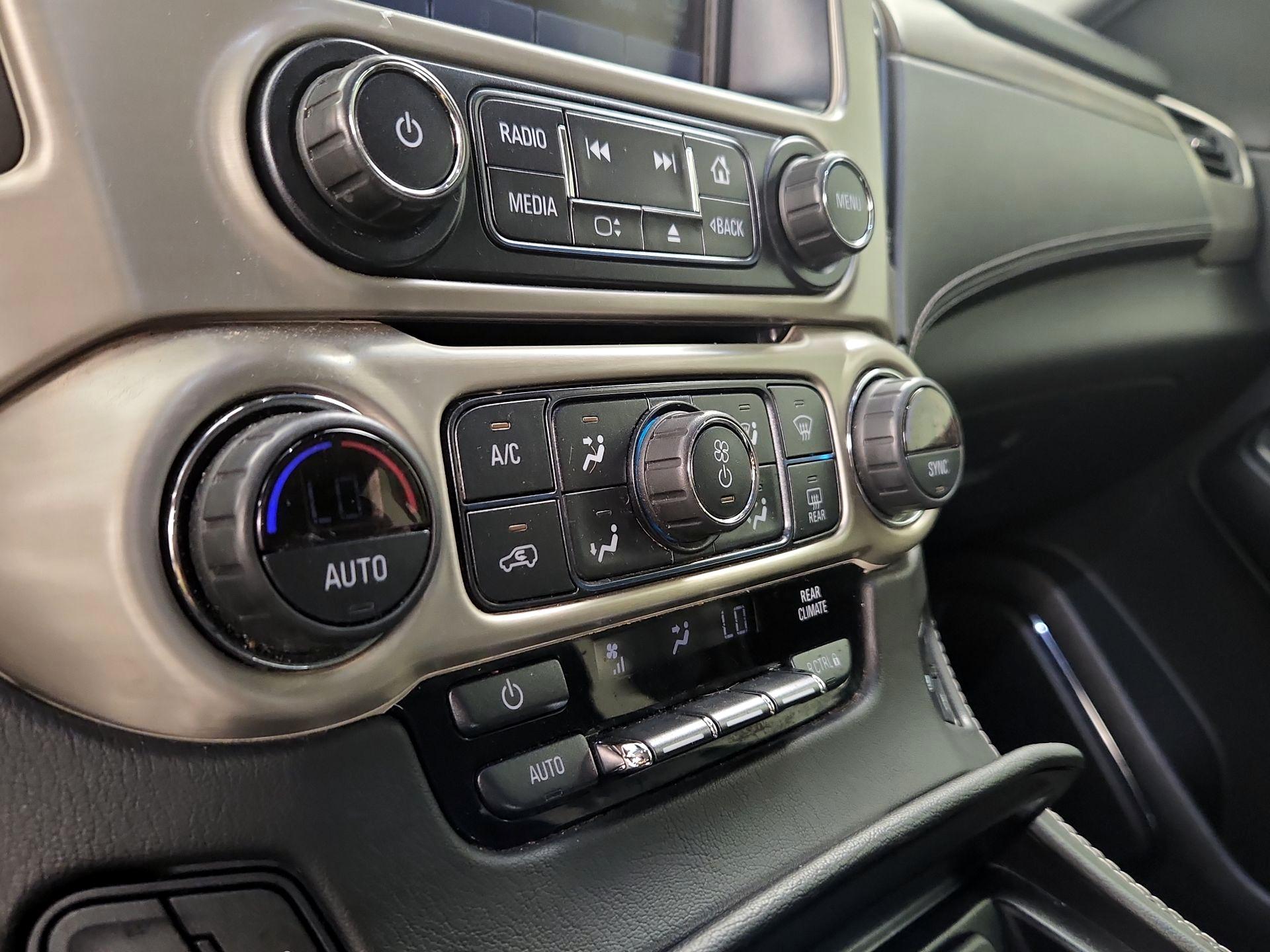 Thumbnail: 2018 GMC Yukon XL - 16