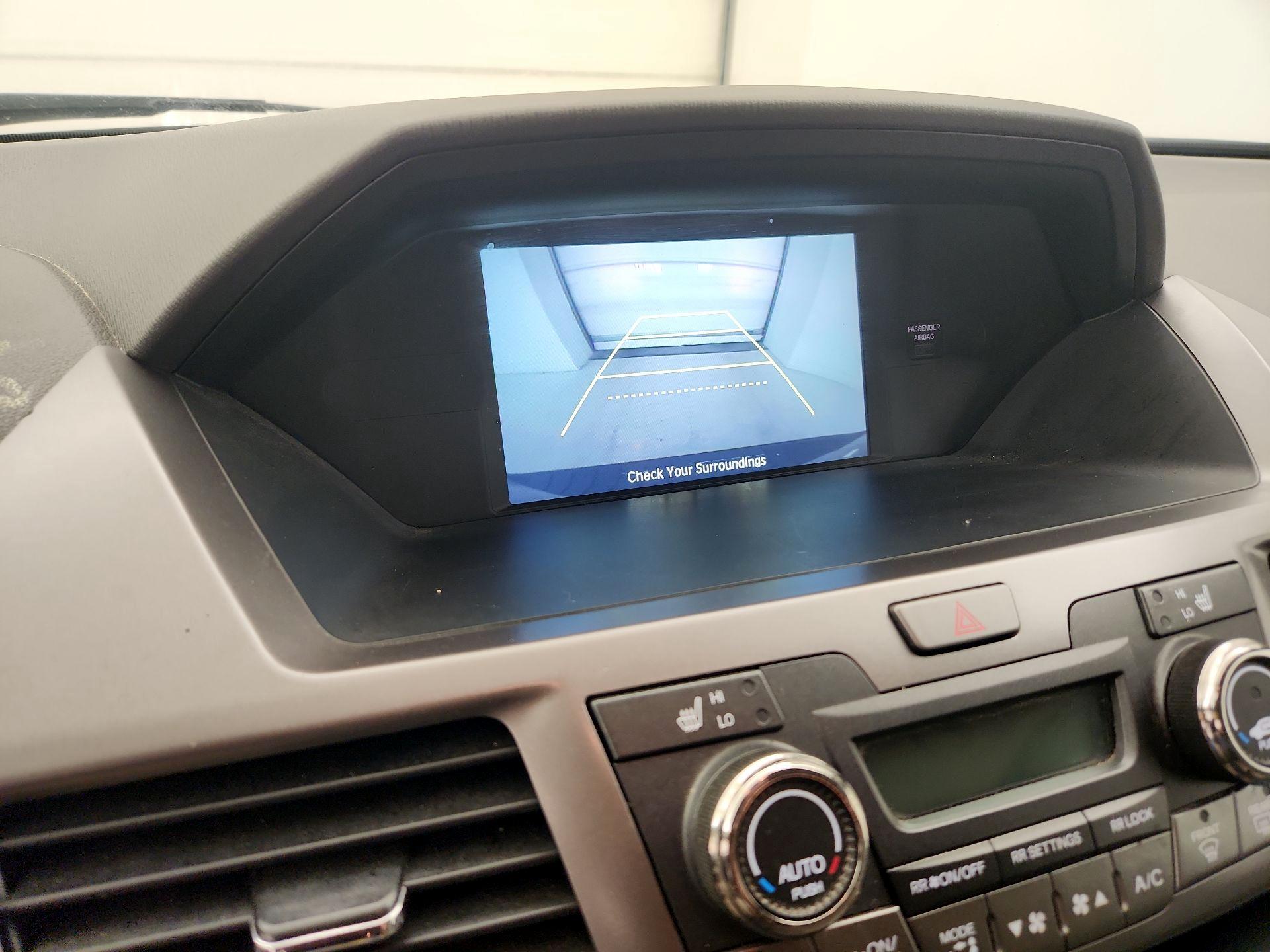 Thumbnail: 2015 Honda Odyssey - 14