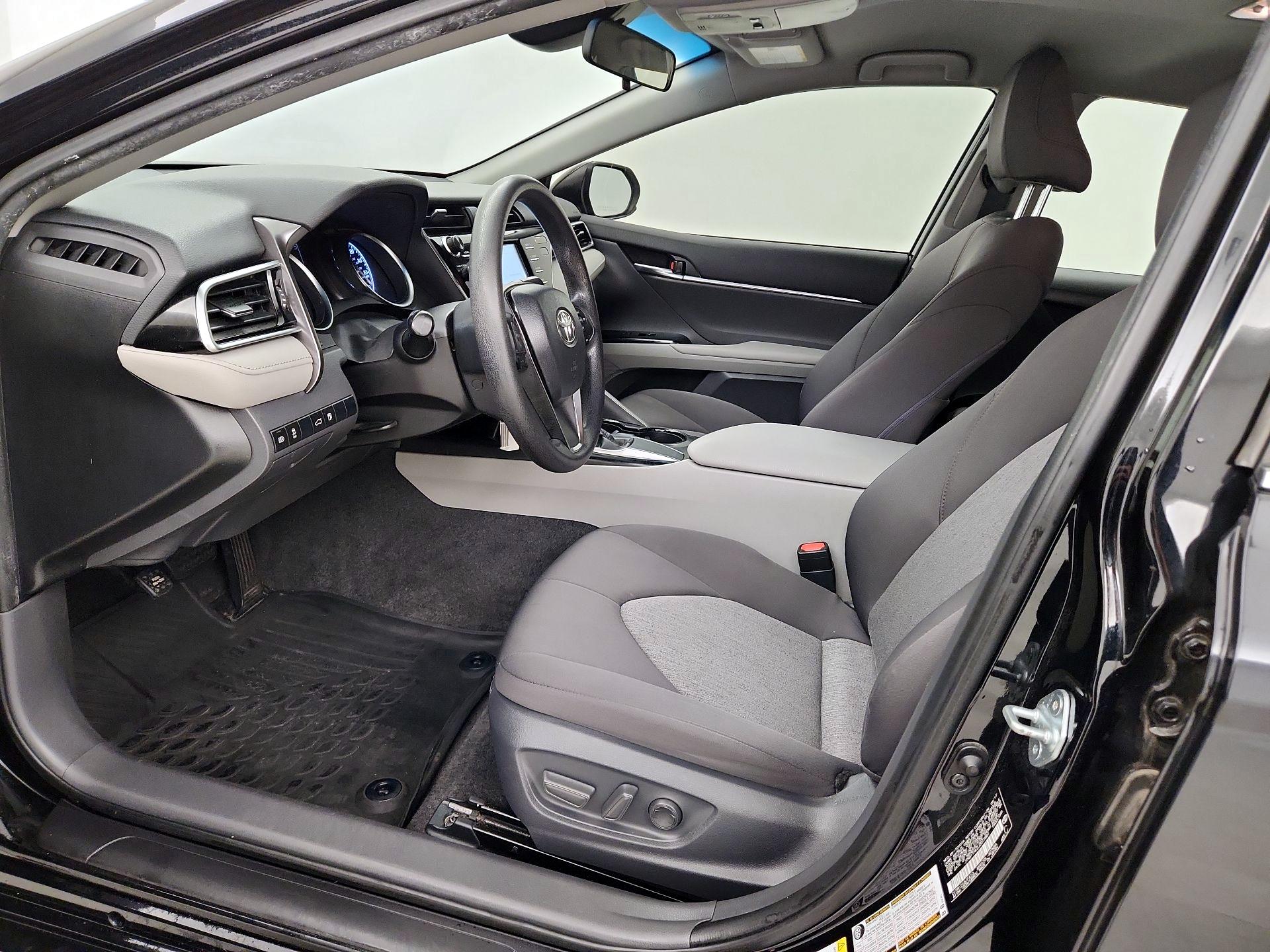 Thumbnail: 2018 Toyota Camry - 11