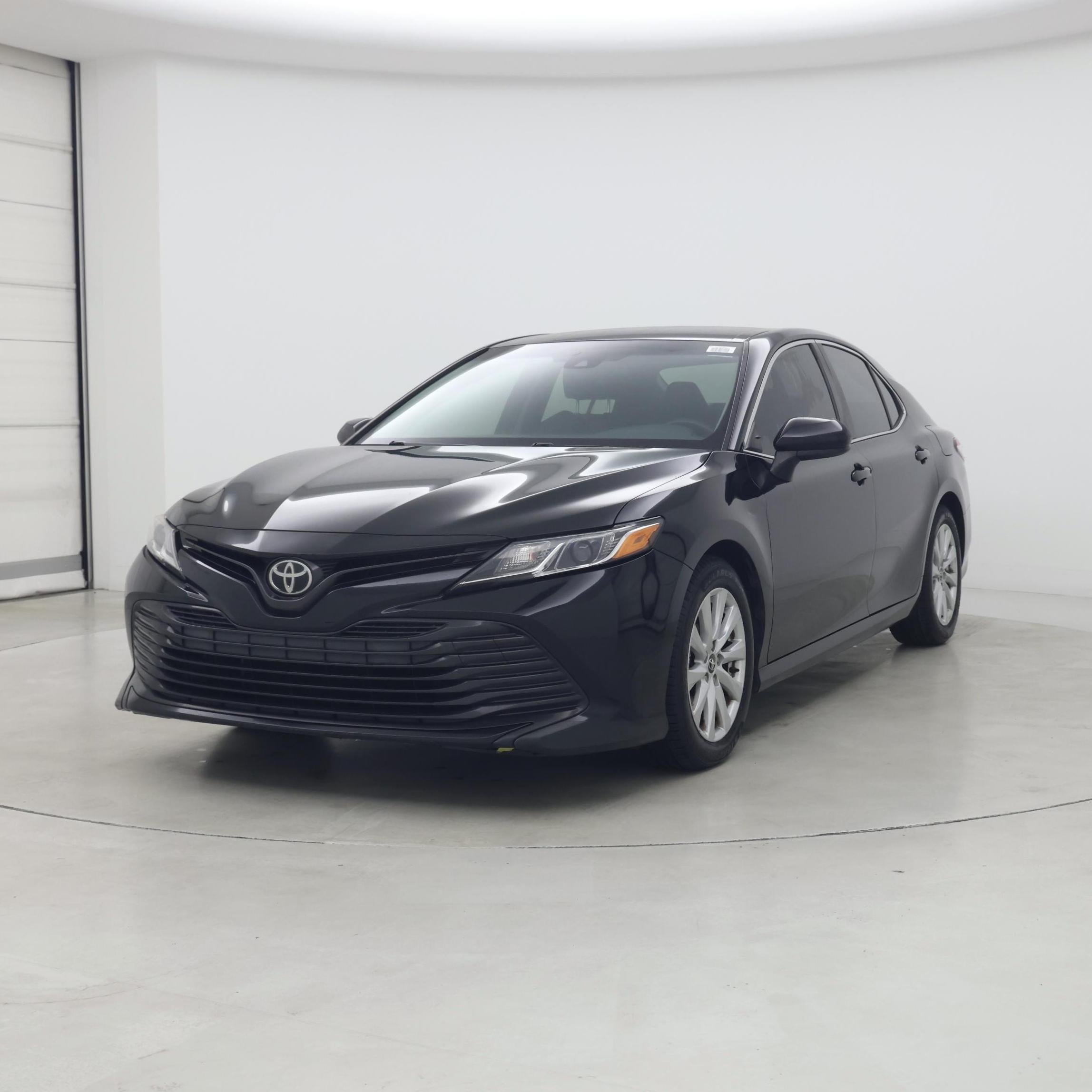 Thumbnail: 2018 Toyota Camry - 4