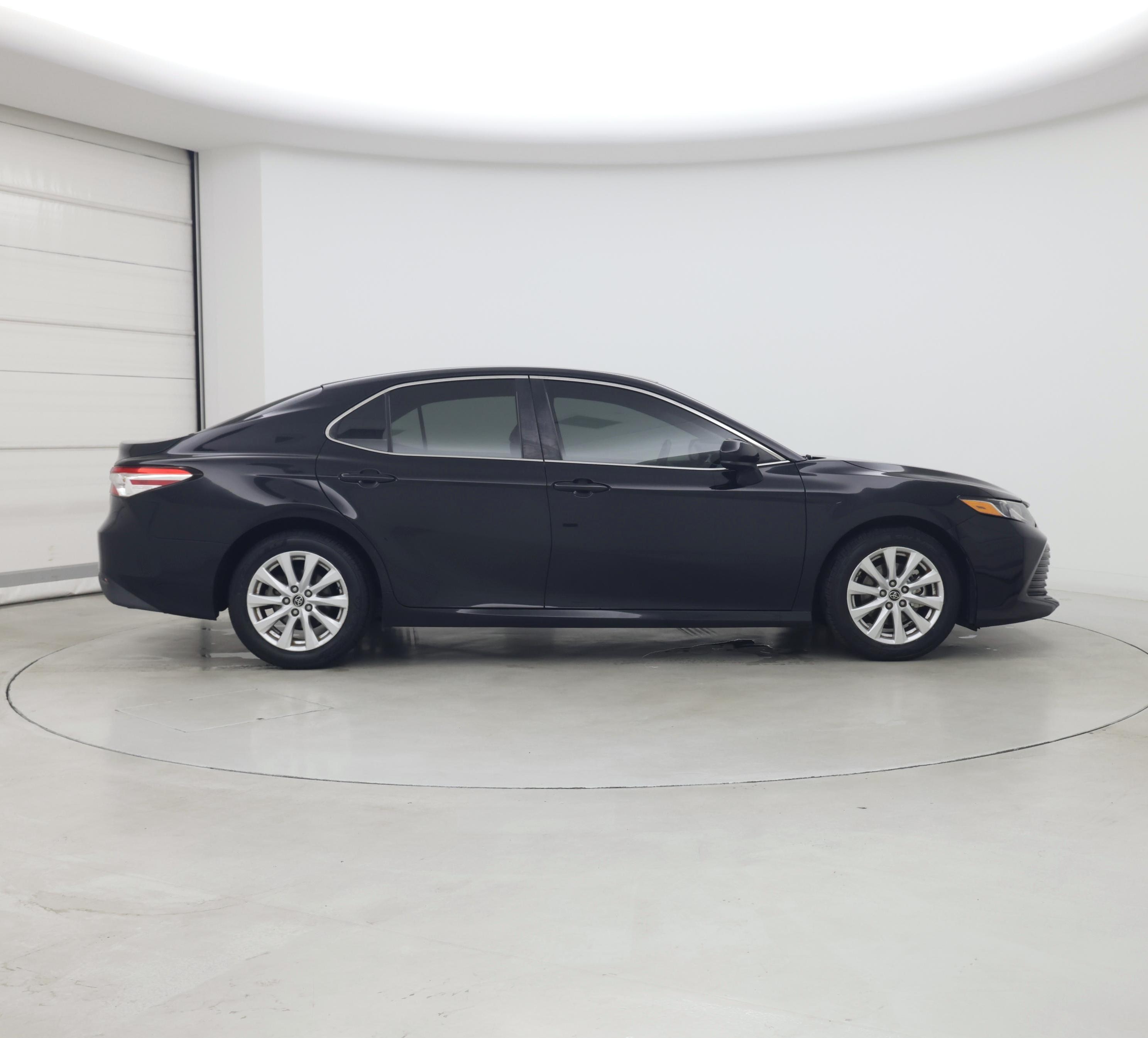 Thumbnail: 2018 Toyota Camry - 7