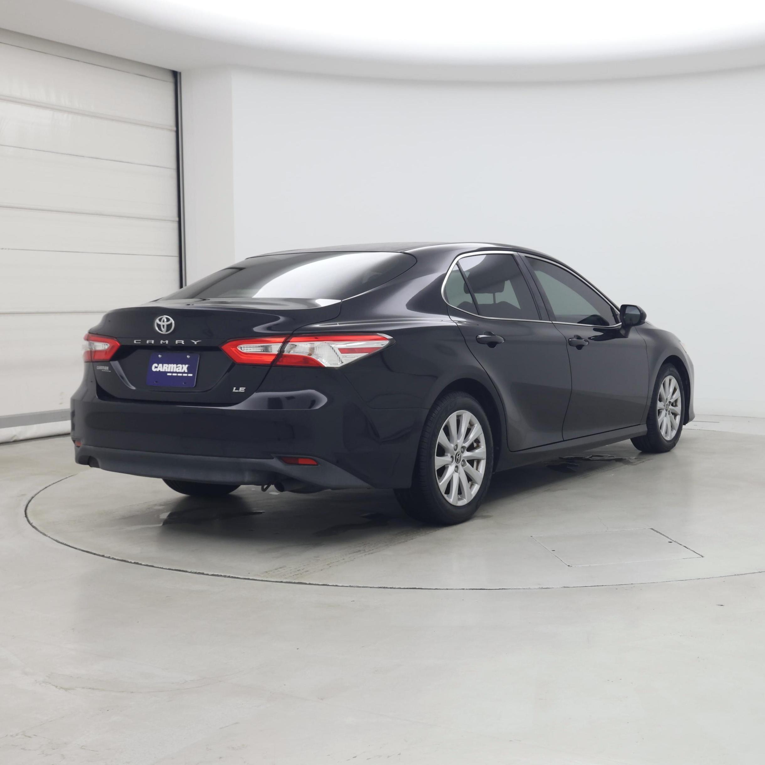Thumbnail: 2018 Toyota Camry - 8