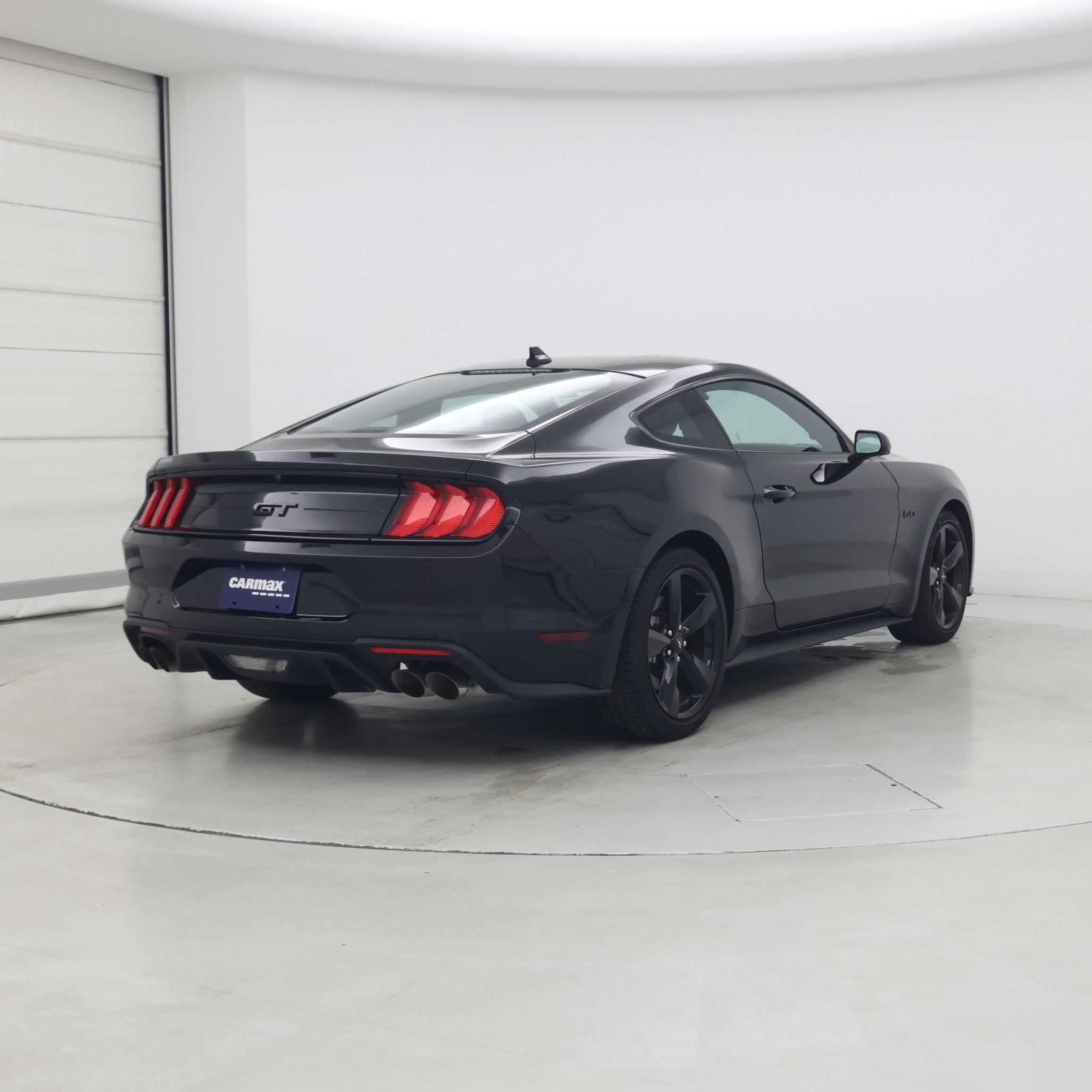 Thumbnail: 2022 Ford Mustang - 8