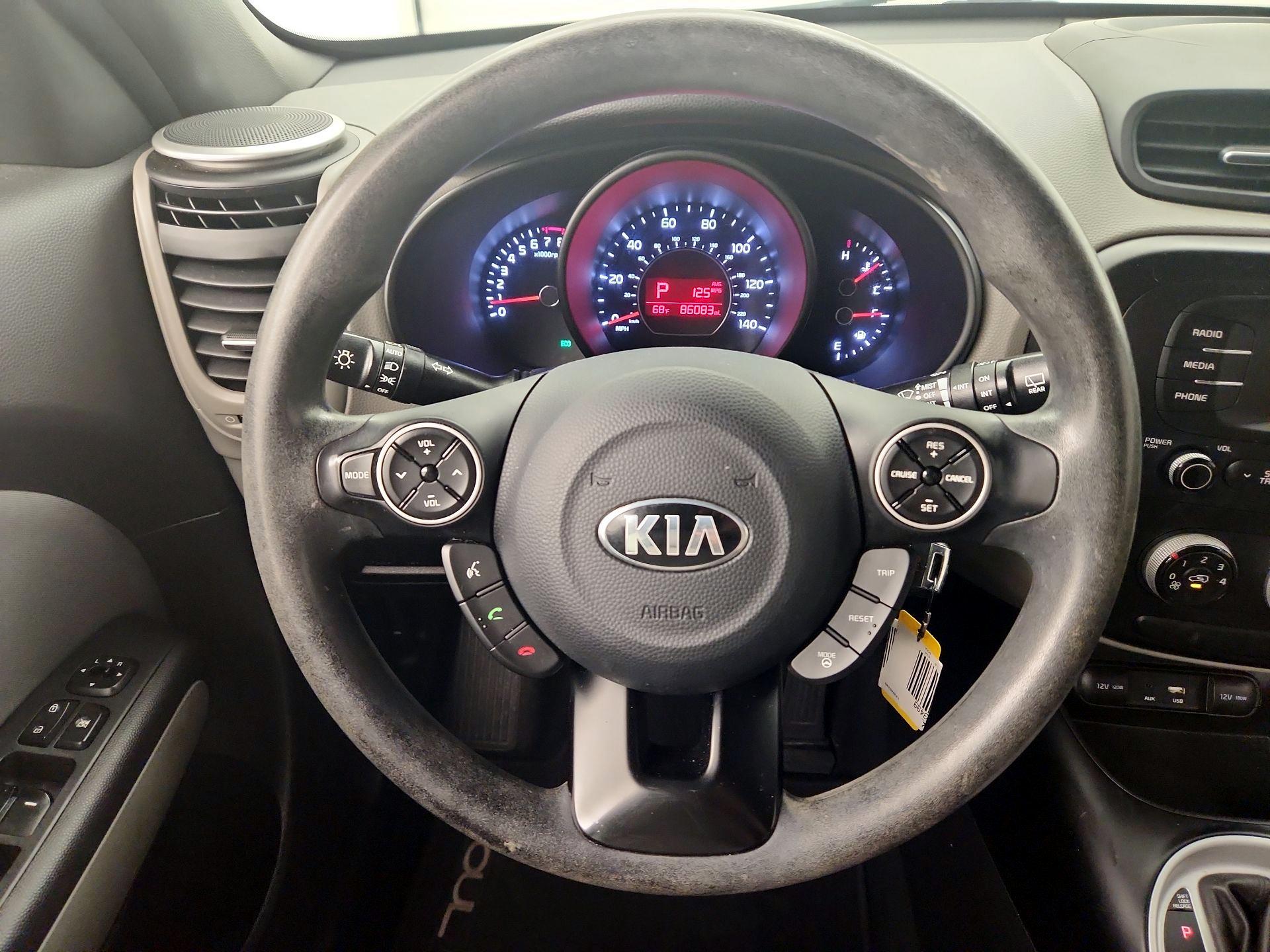 Thumbnail: 2016 Kia Soul - 10