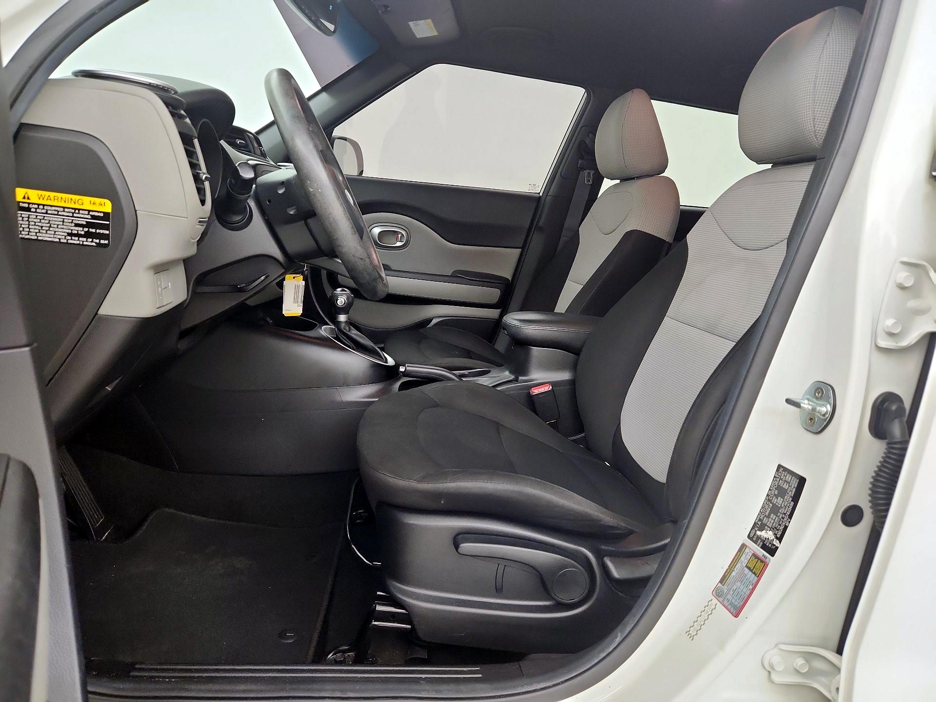 Thumbnail: 2016 Kia Soul - 11