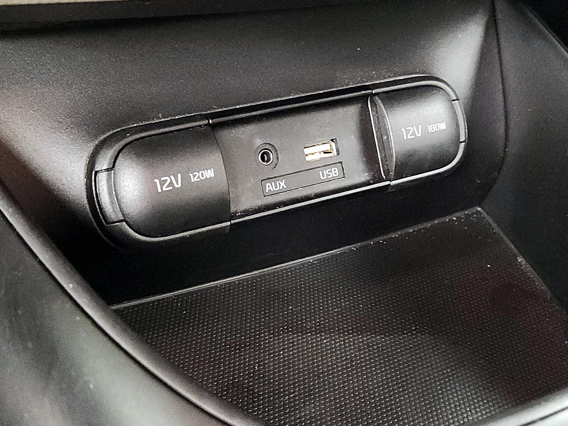 Thumbnail: 2016 Kia Soul - 18