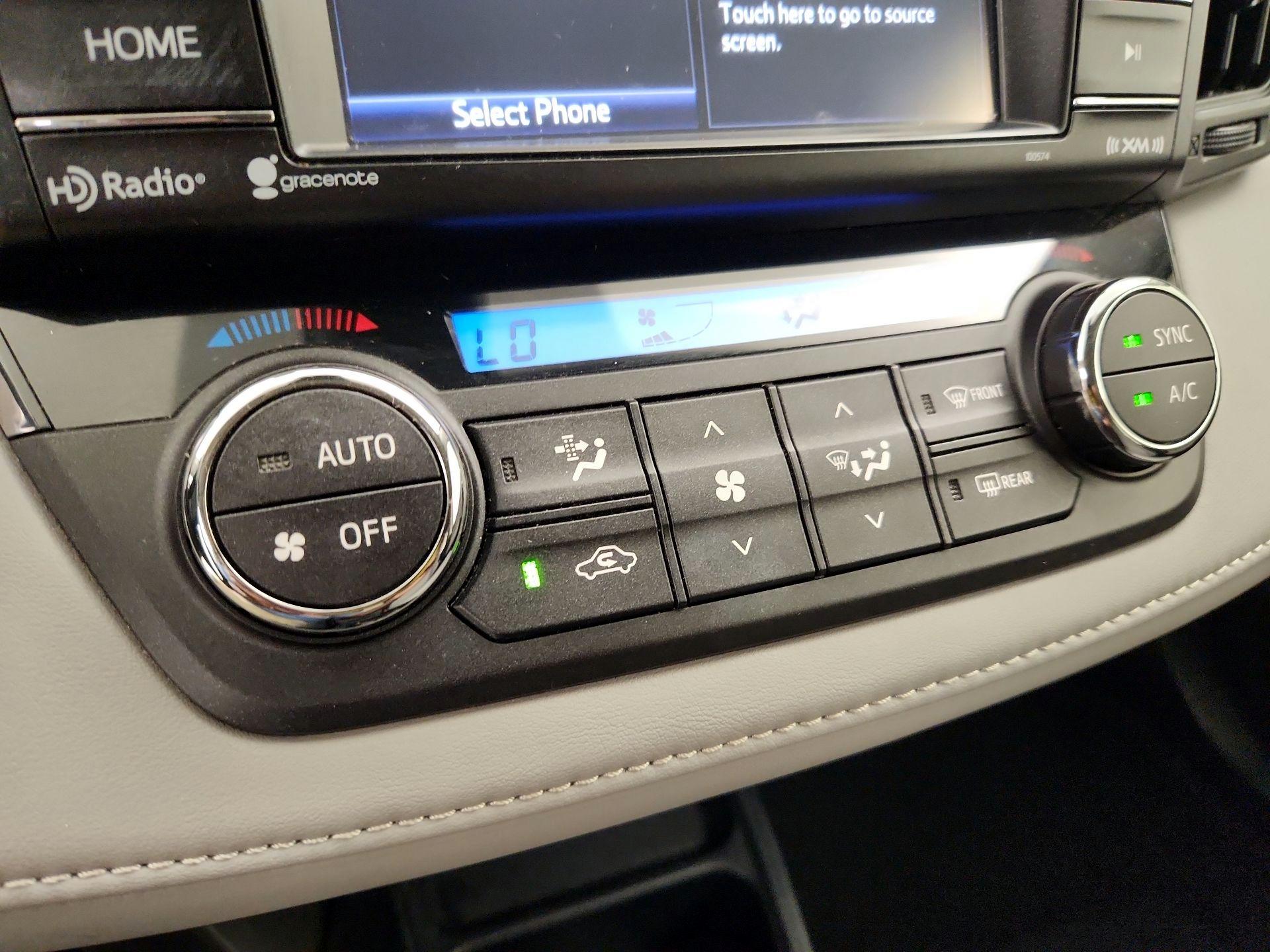 Thumbnail: 2018 Toyota RAV4 - 16
