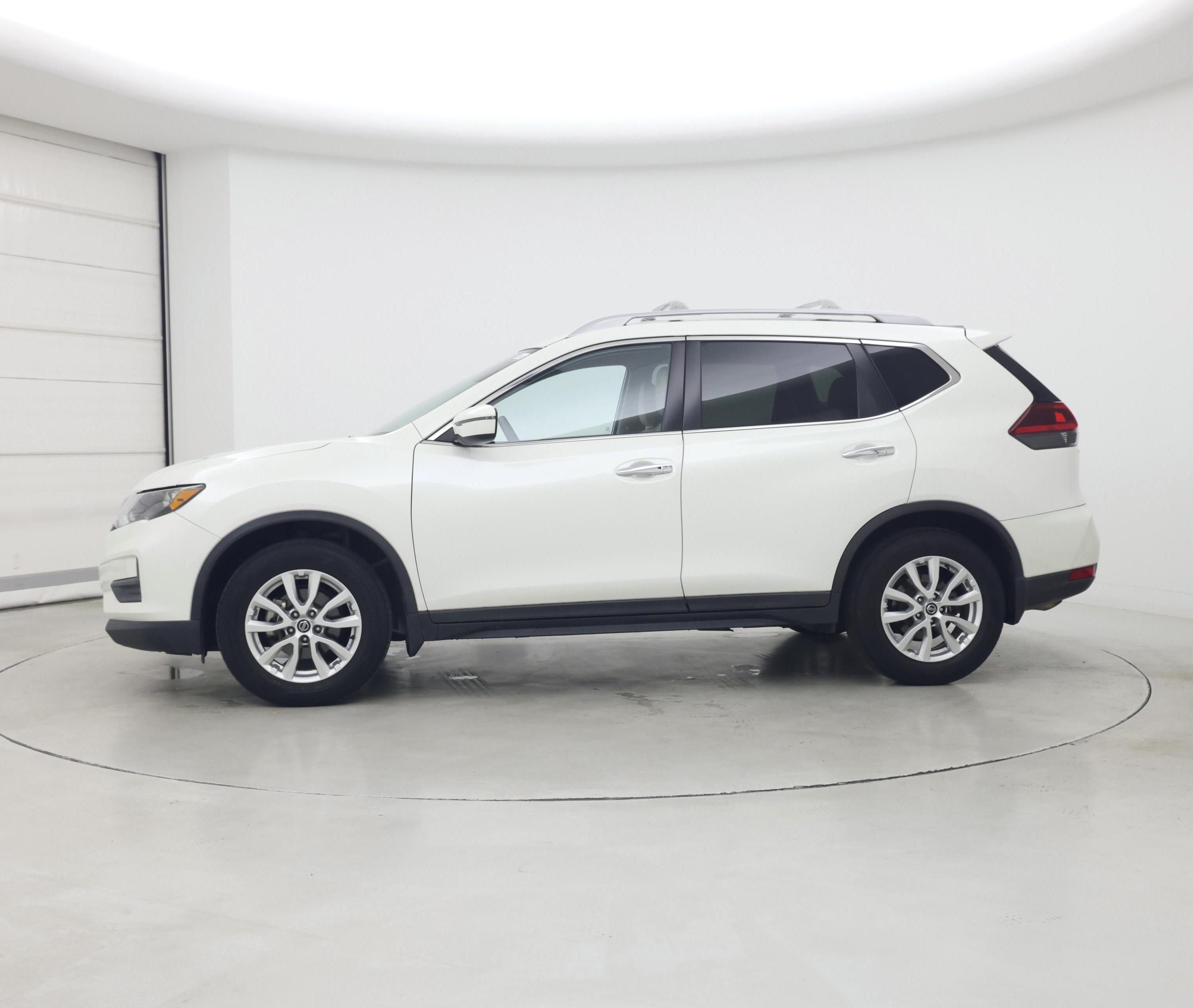Thumbnail: 2019 Nissan Rogue - 3