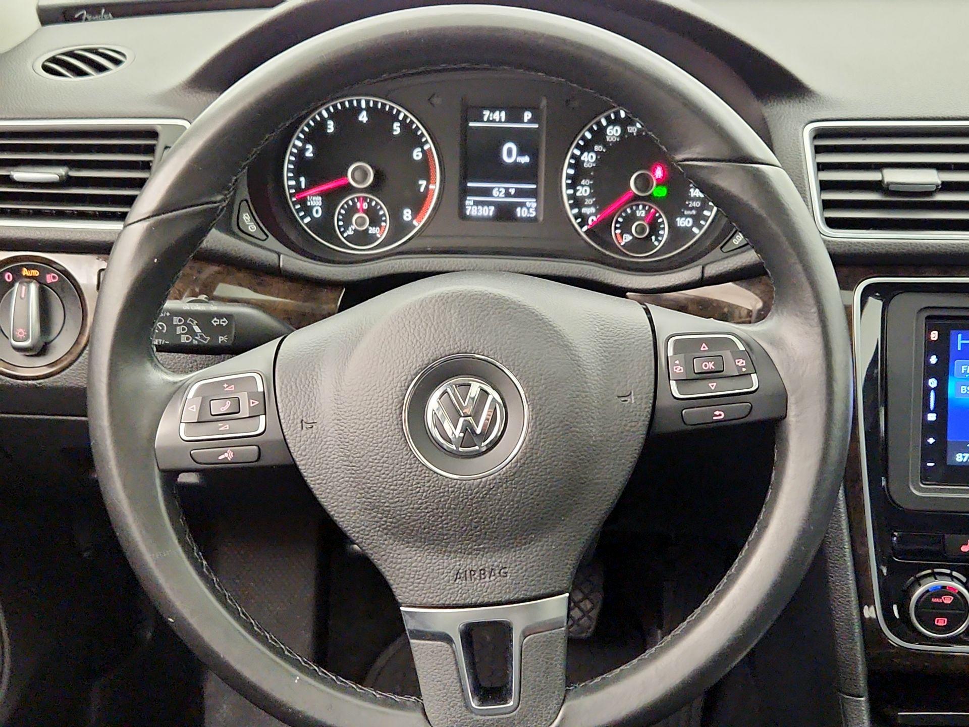 Thumbnail: 2015 Volkswagen Passat - 10