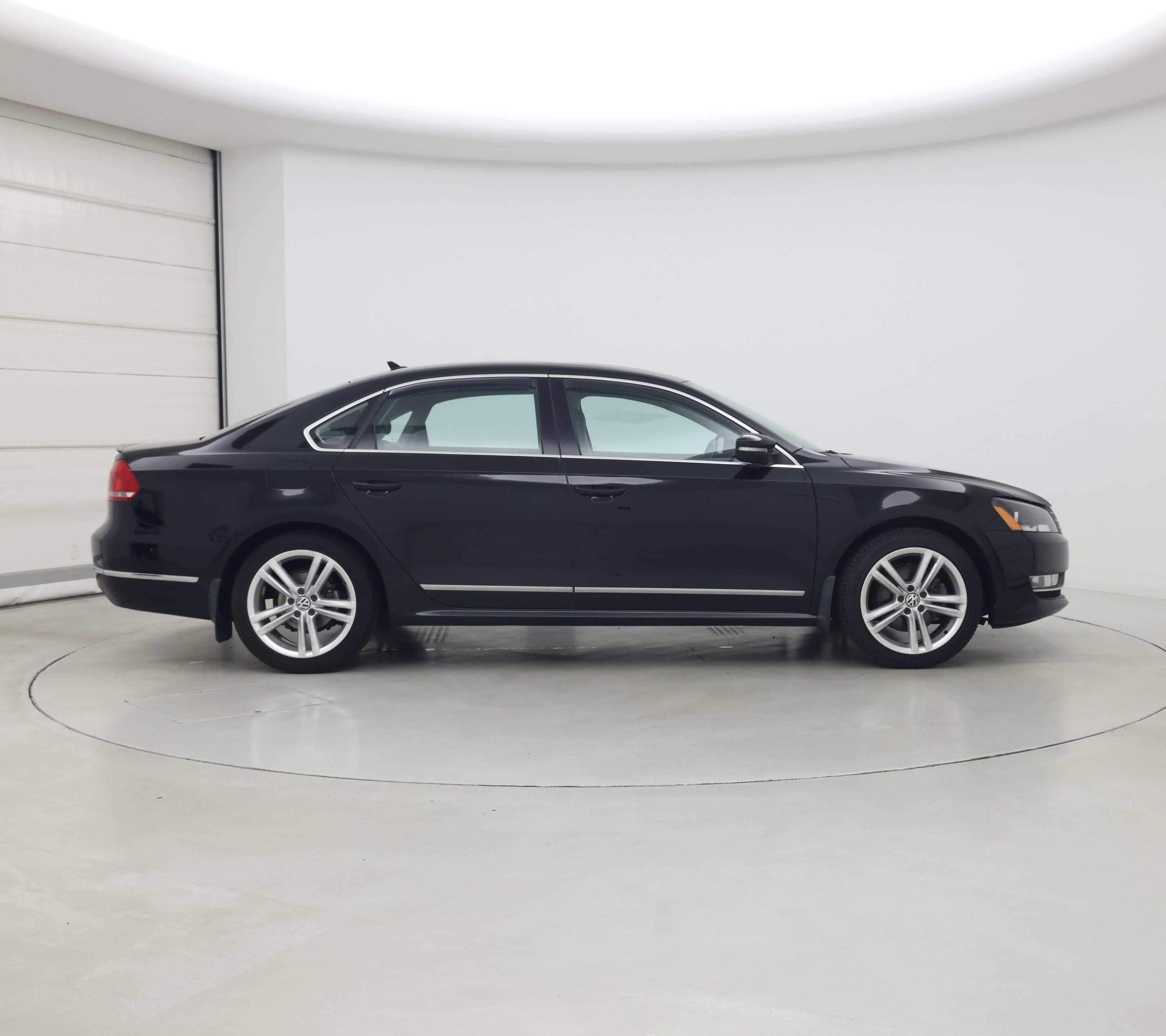 Thumbnail: 2015 Volkswagen Passat - 7