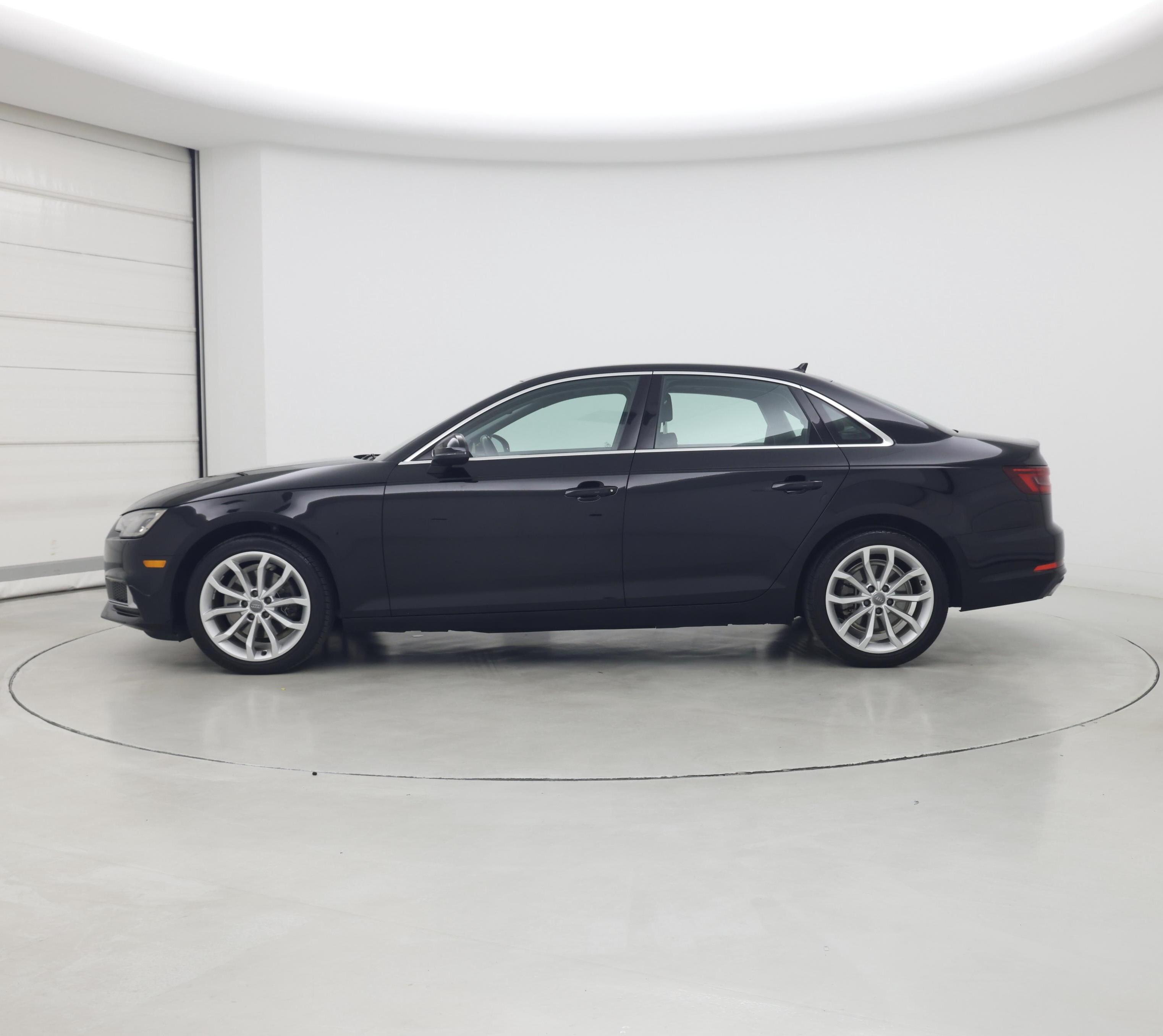 Thumbnail: 2019 Audi A4 - 3