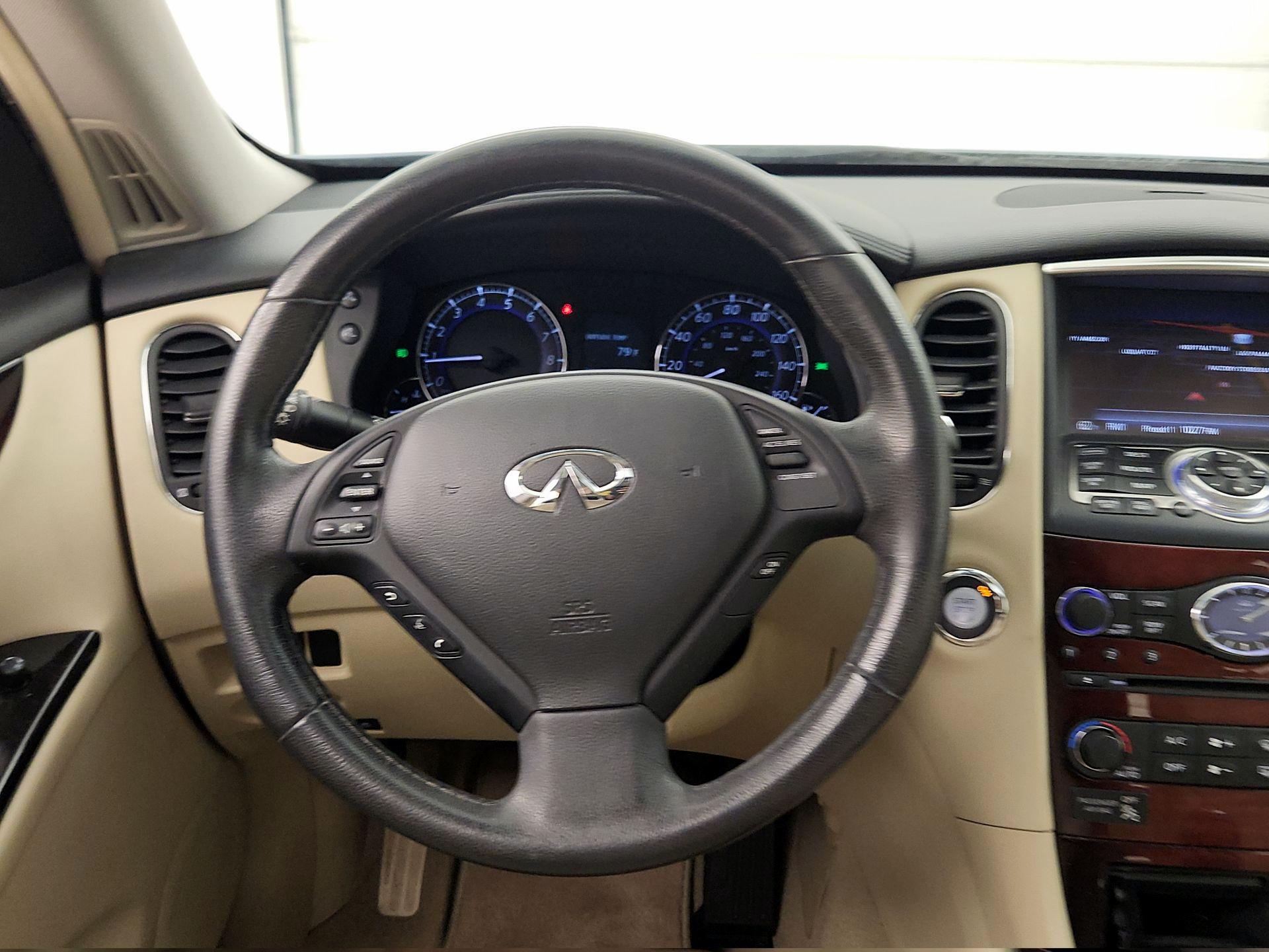 Thumbnail: 2016 INFINITI QX50 - 10
