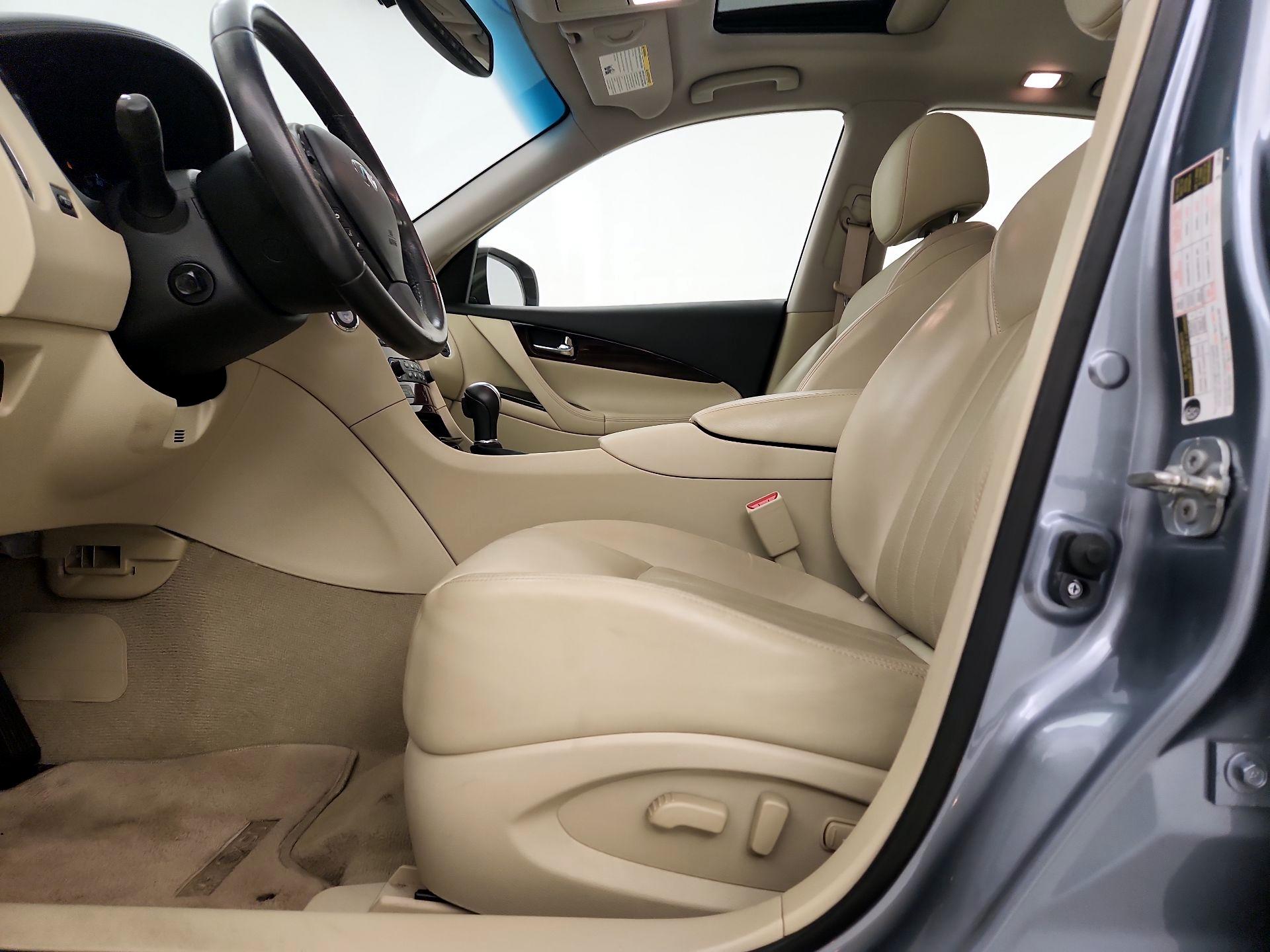 Thumbnail: 2016 INFINITI QX50 - 11