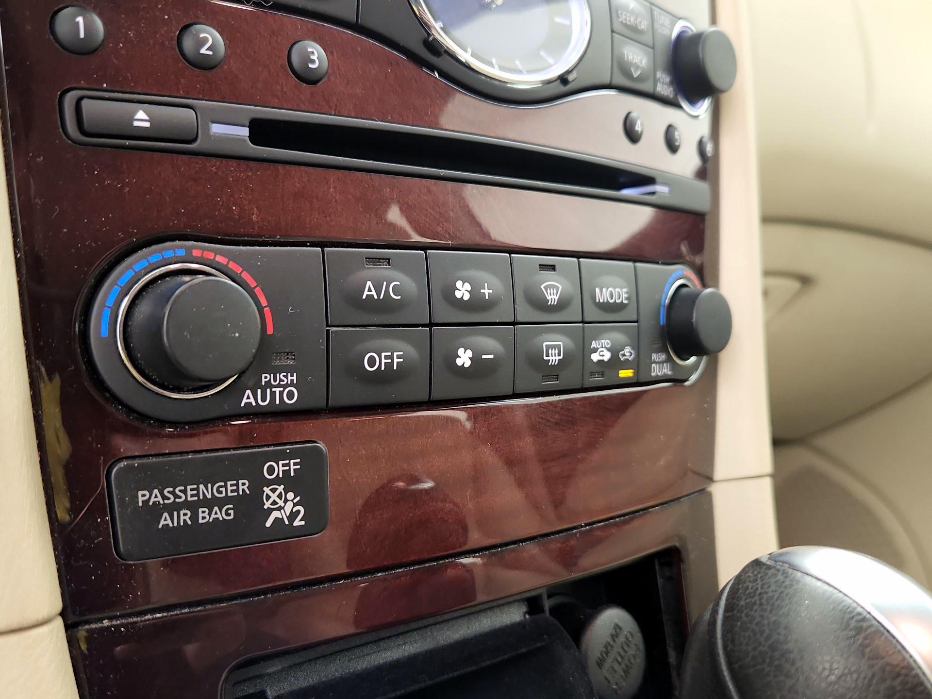 Thumbnail: 2016 INFINITI QX50 - 17