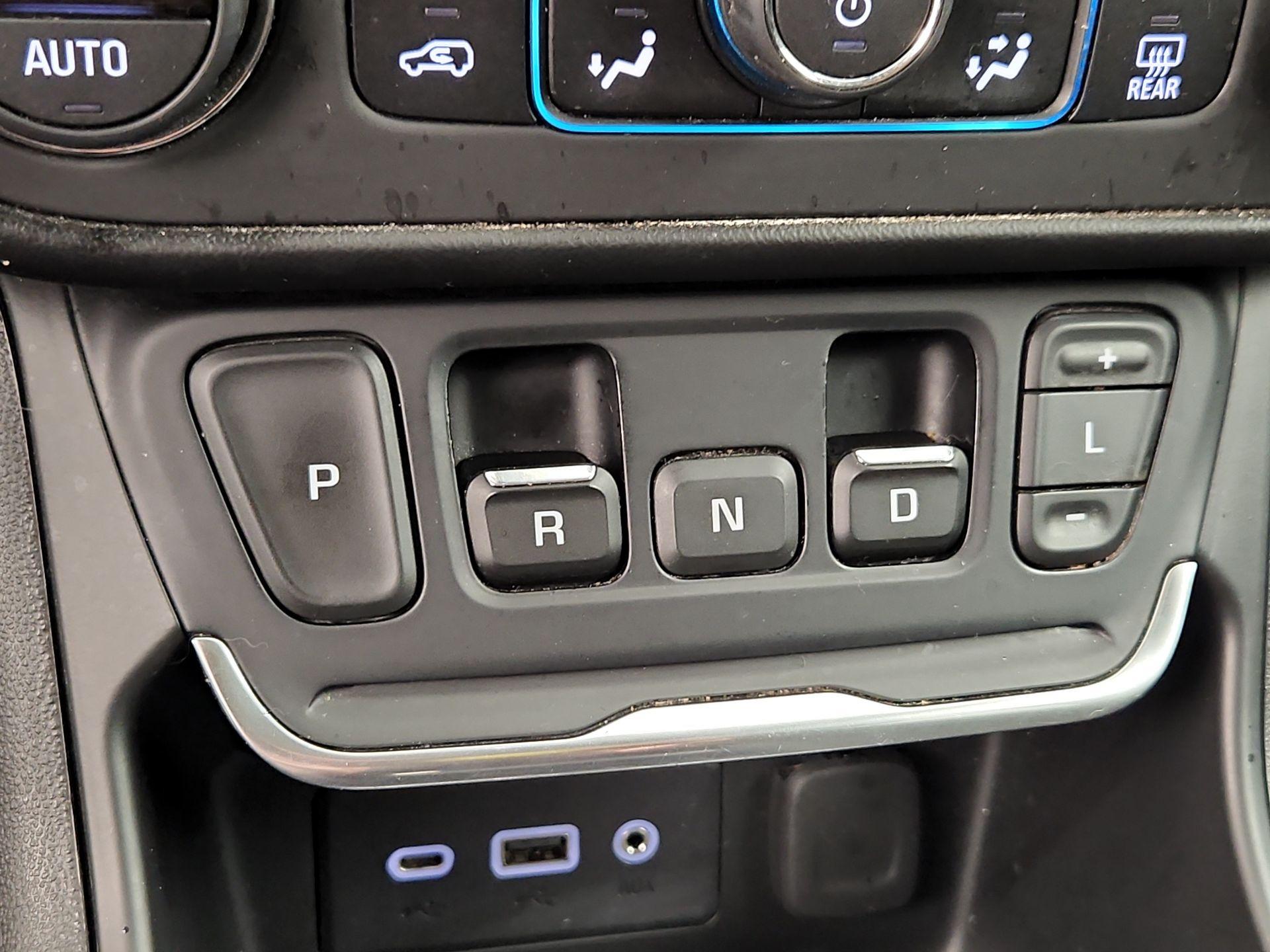 Thumbnail: 2019 GMC Terrain - 18