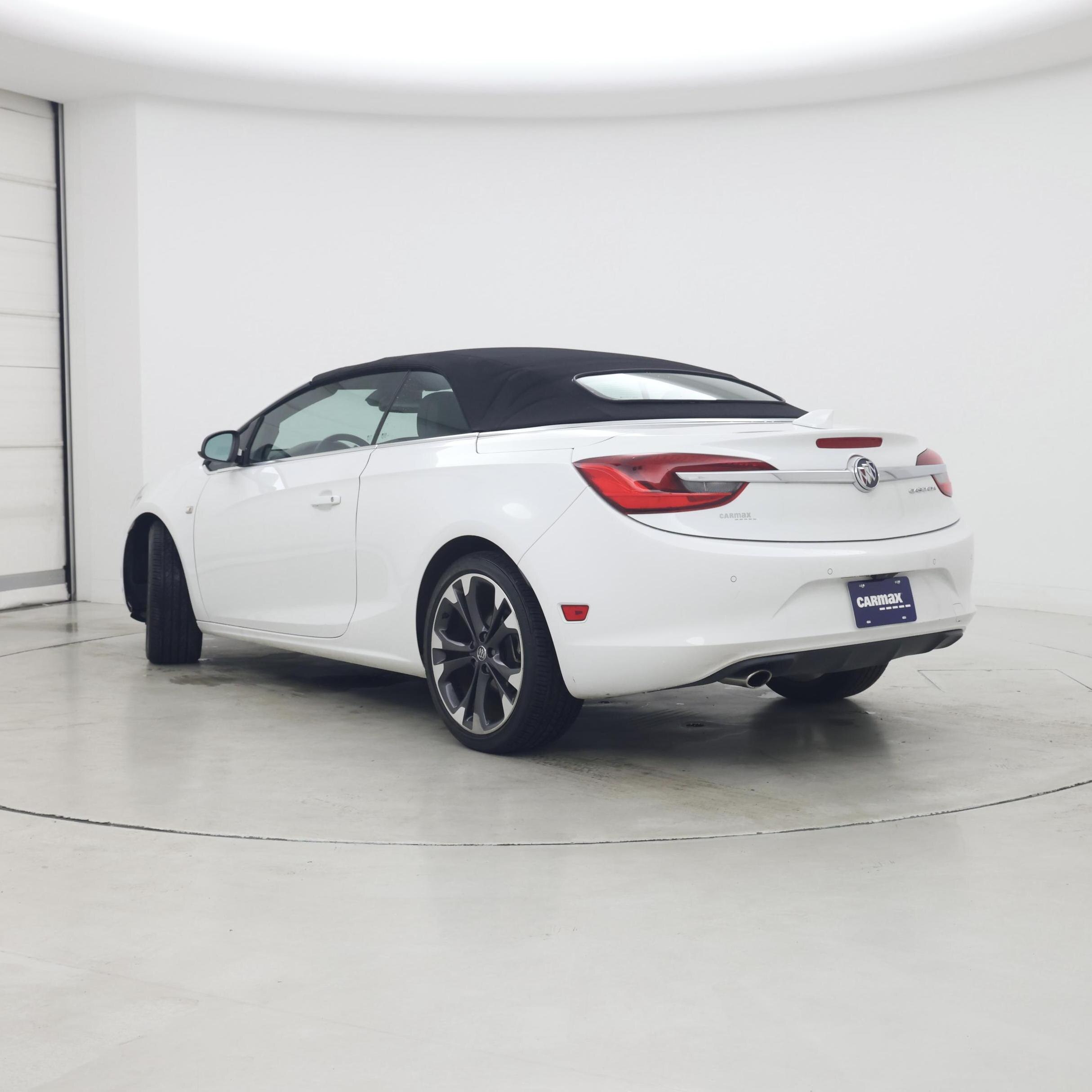 Thumbnail: 2019 Buick Cascada - 2