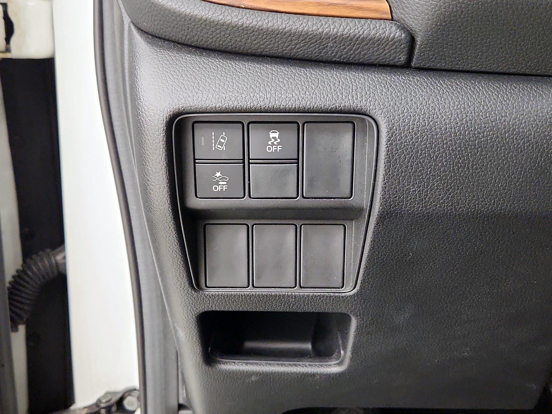 Thumbnail: 2018 Honda CR-V - 13