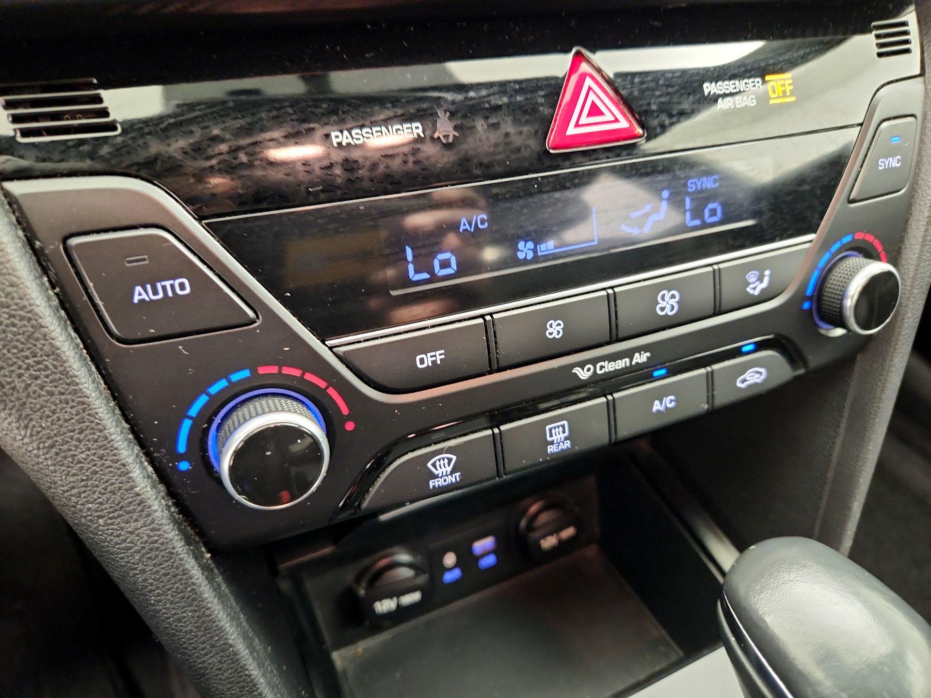 Thumbnail: 2018 Hyundai Elantra - 17