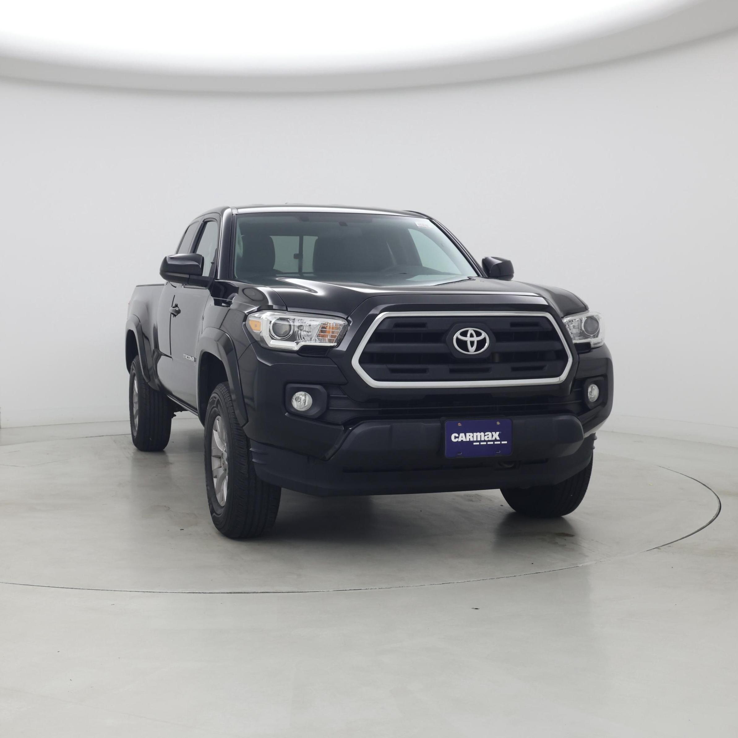 Thumbnail: 2016 Toyota Tacoma - 5