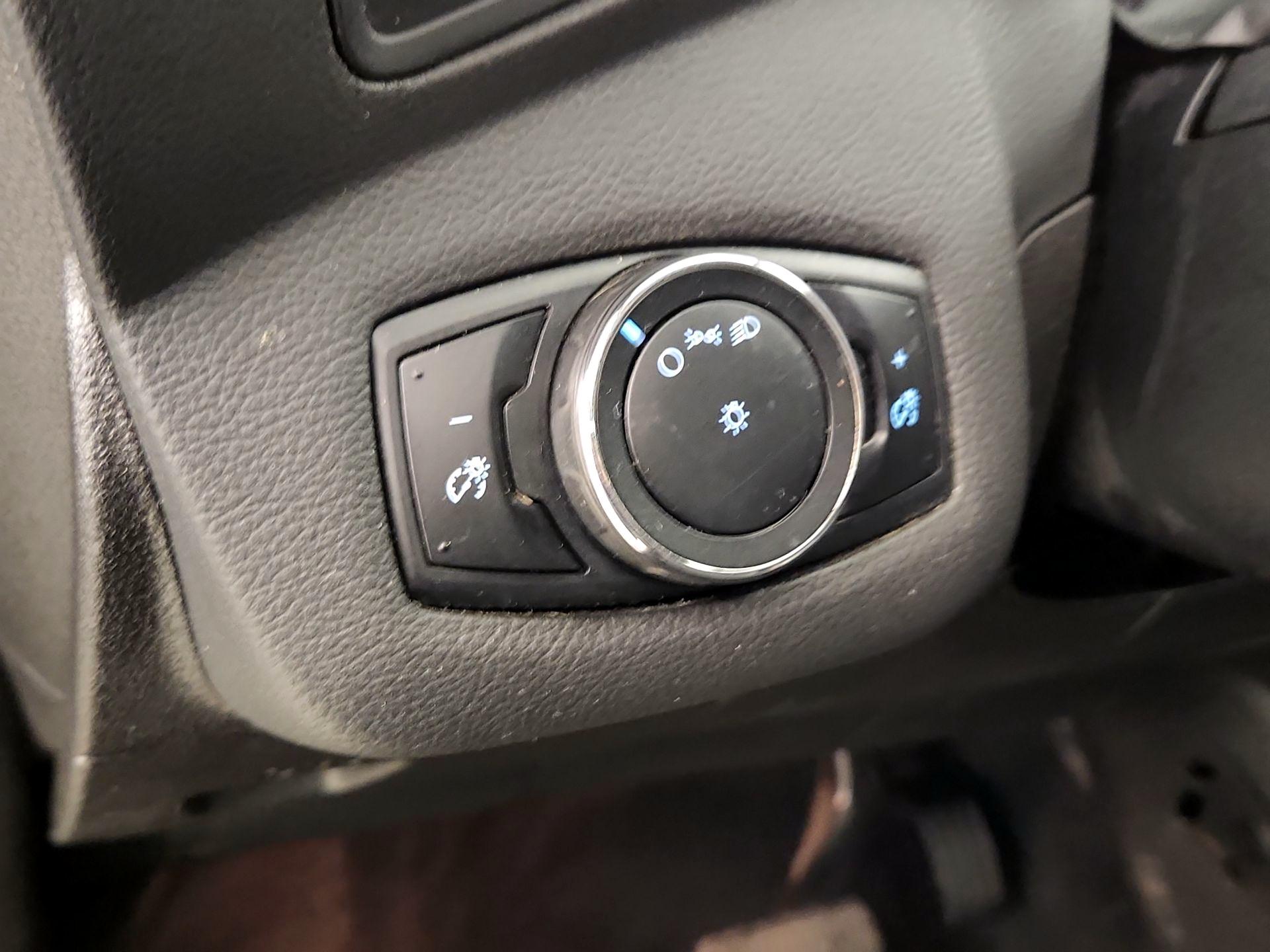 Thumbnail: 2014 Ford Escape - 13