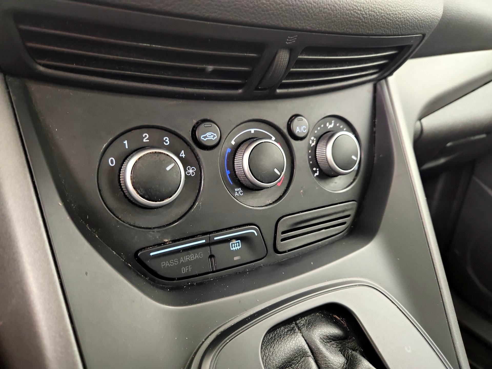 Thumbnail: 2014 Ford Escape - 15