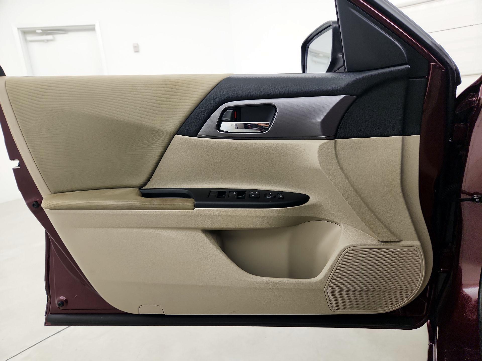 Thumbnail: 2014 Honda Accord - 12
