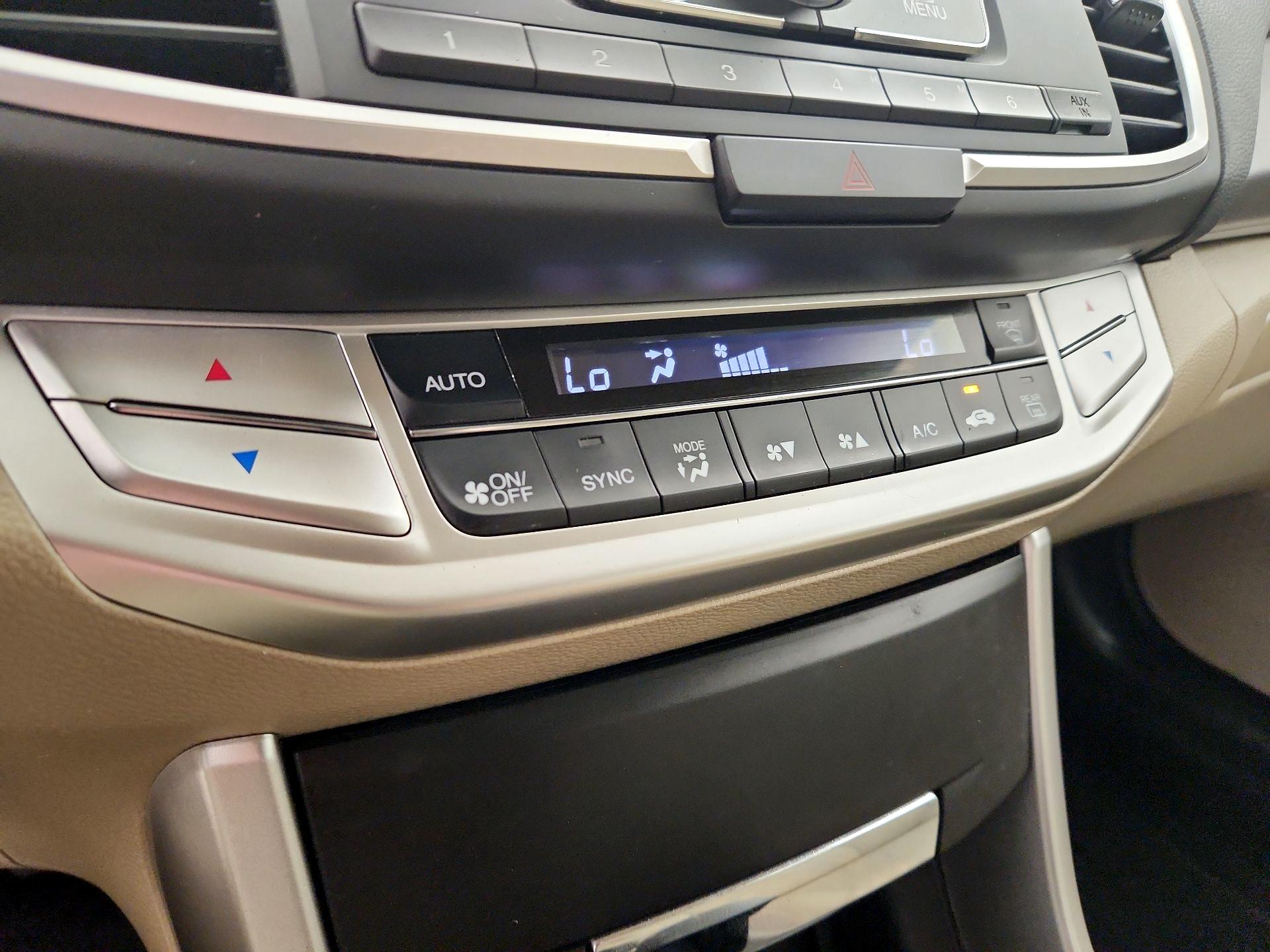 Thumbnail: 2014 Honda Accord - 16