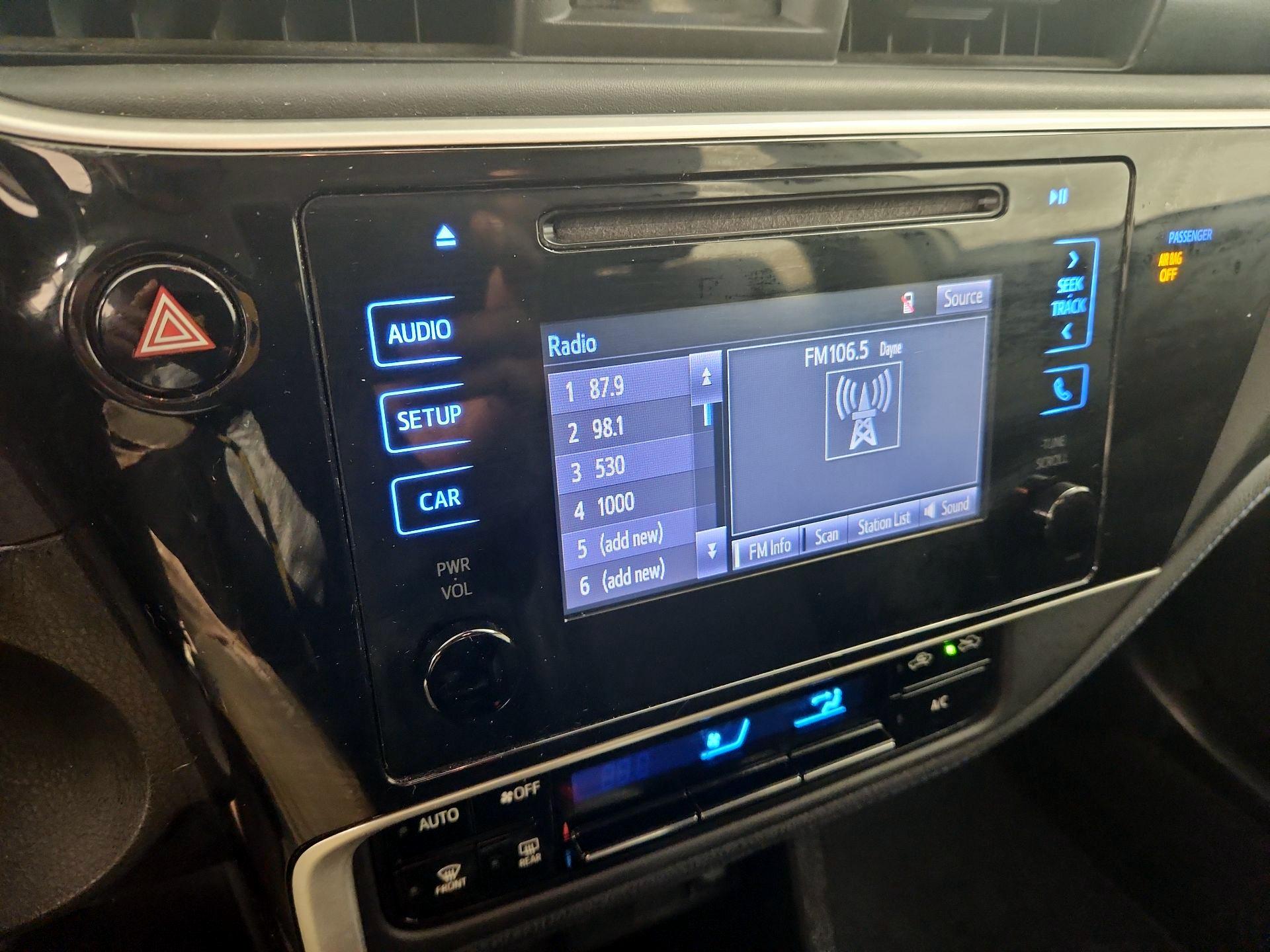 Thumbnail: 2019 Toyota Corolla - 15
