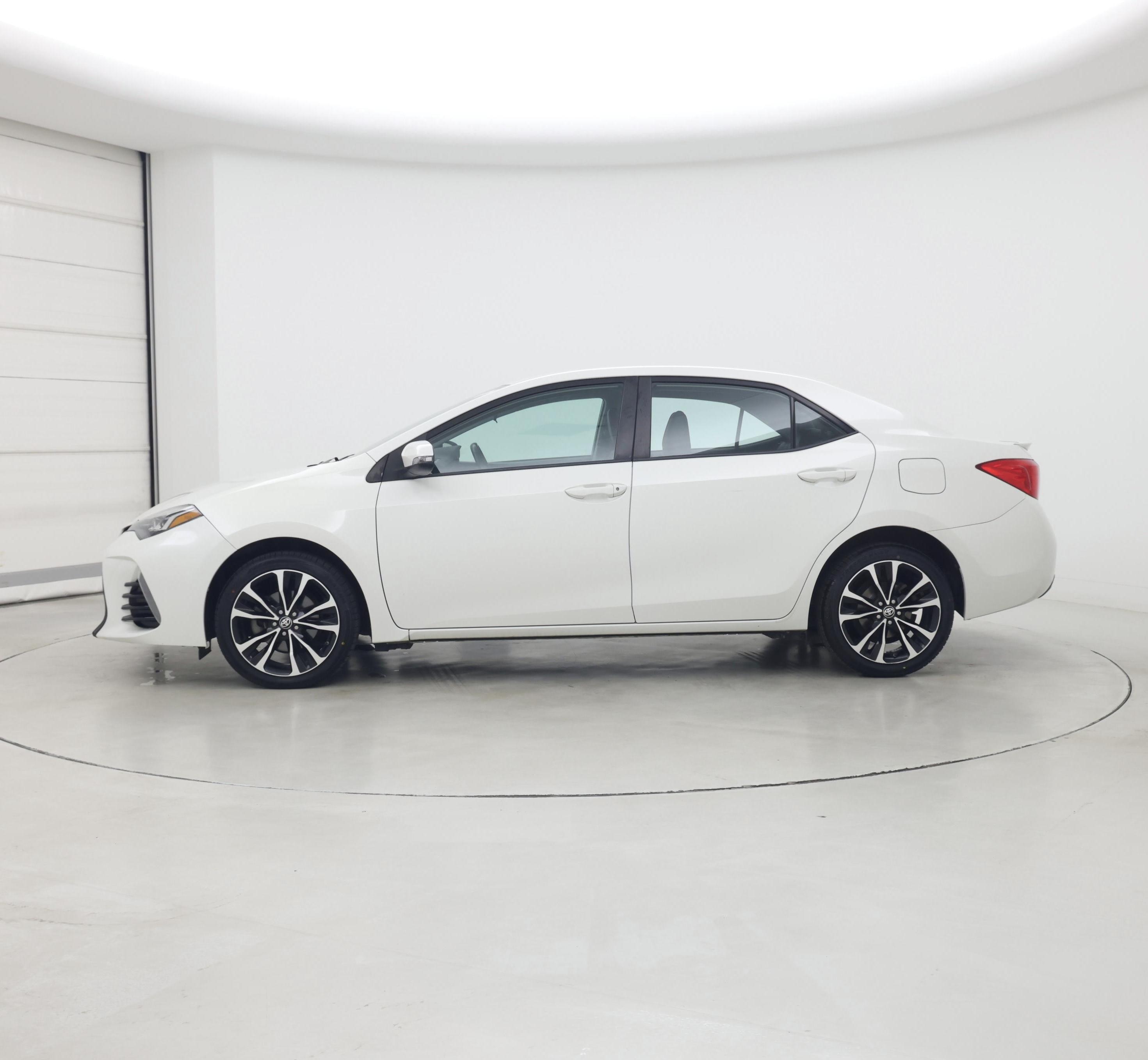 Thumbnail: 2019 Toyota Corolla - 3