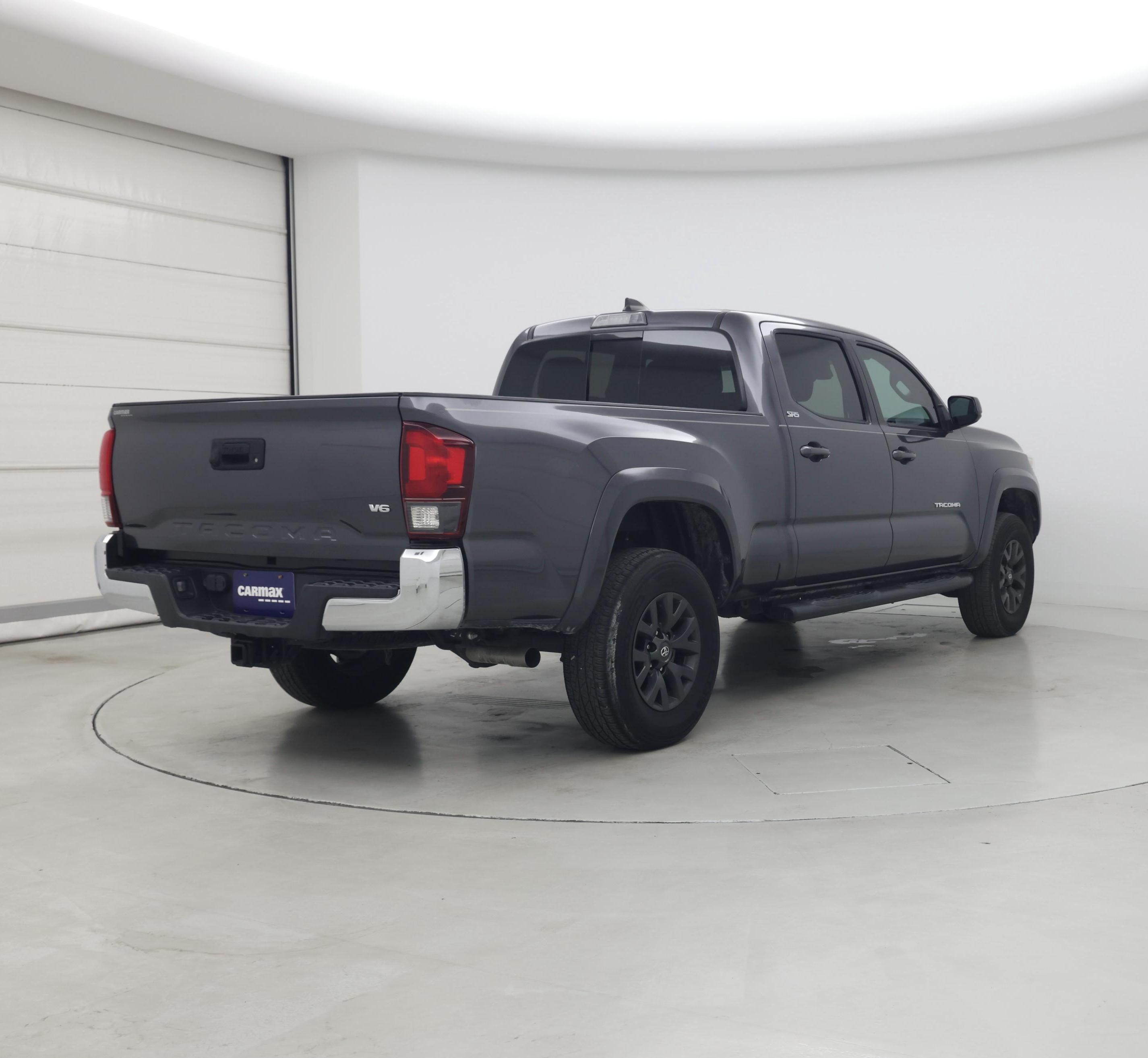 Thumbnail: 2021 Toyota Tacoma - 8
