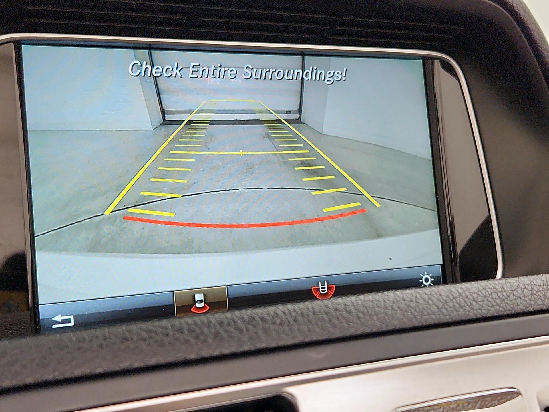 Thumbnail: 2016 Mercedes-Benz E-Class - 15