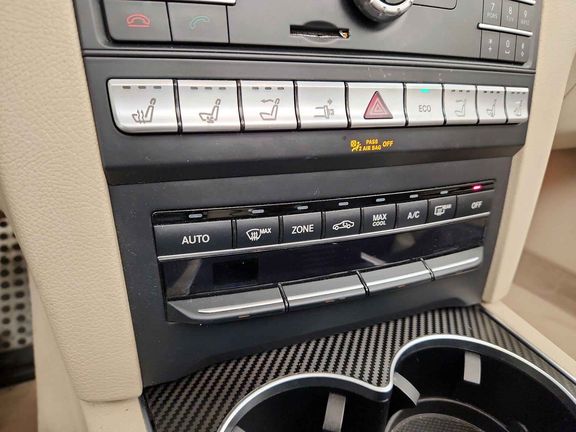 Thumbnail: 2016 Mercedes-Benz E-Class - 17