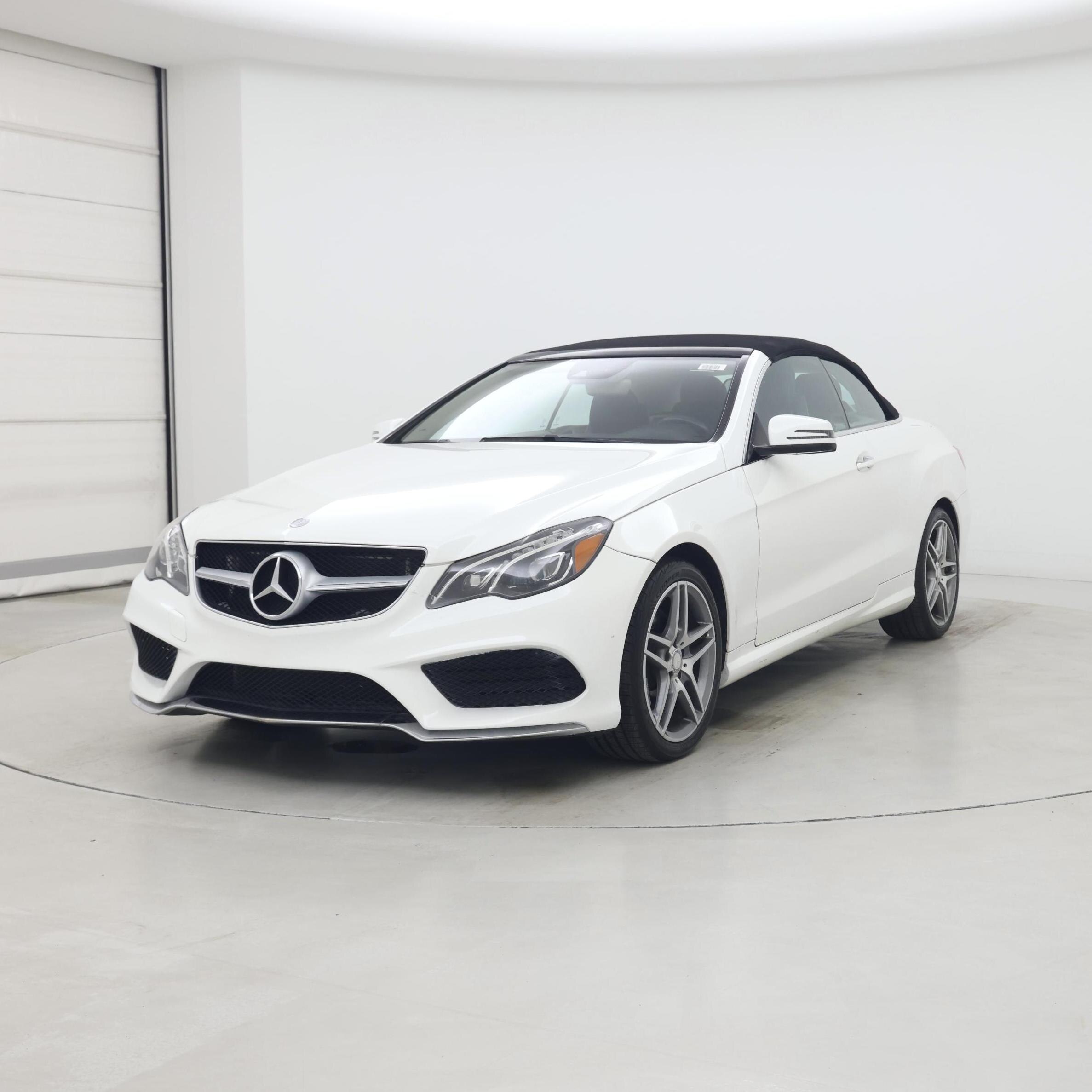 Thumbnail: 2016 Mercedes-Benz E-Class - 4