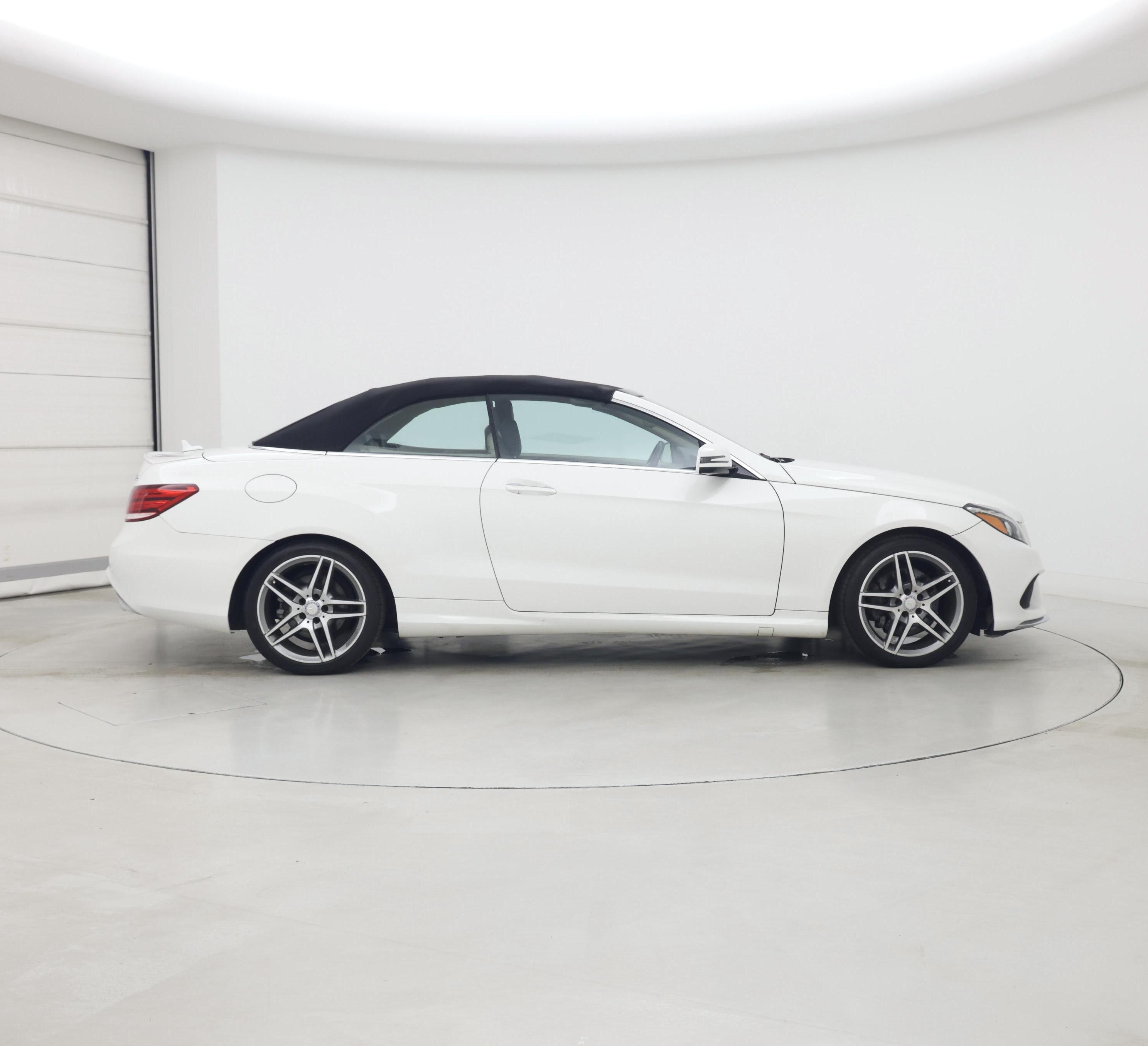 Thumbnail: 2016 Mercedes-Benz E-Class - 7