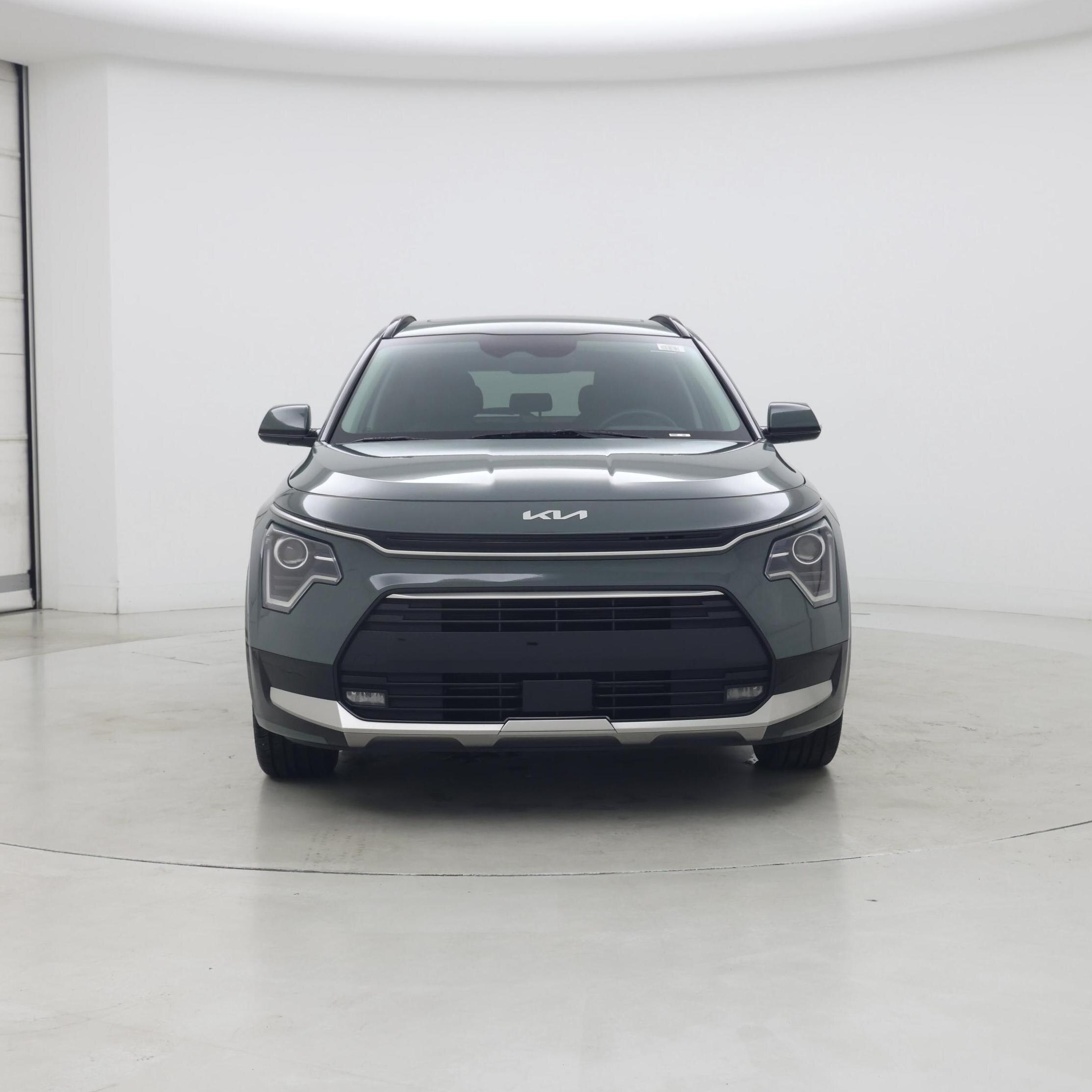 Thumbnail: 2023 Kia Niro - 5