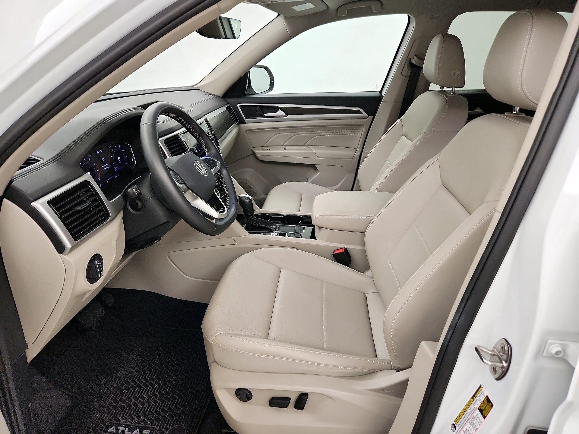 Thumbnail: 2023 Volkswagen Atlas - 11
