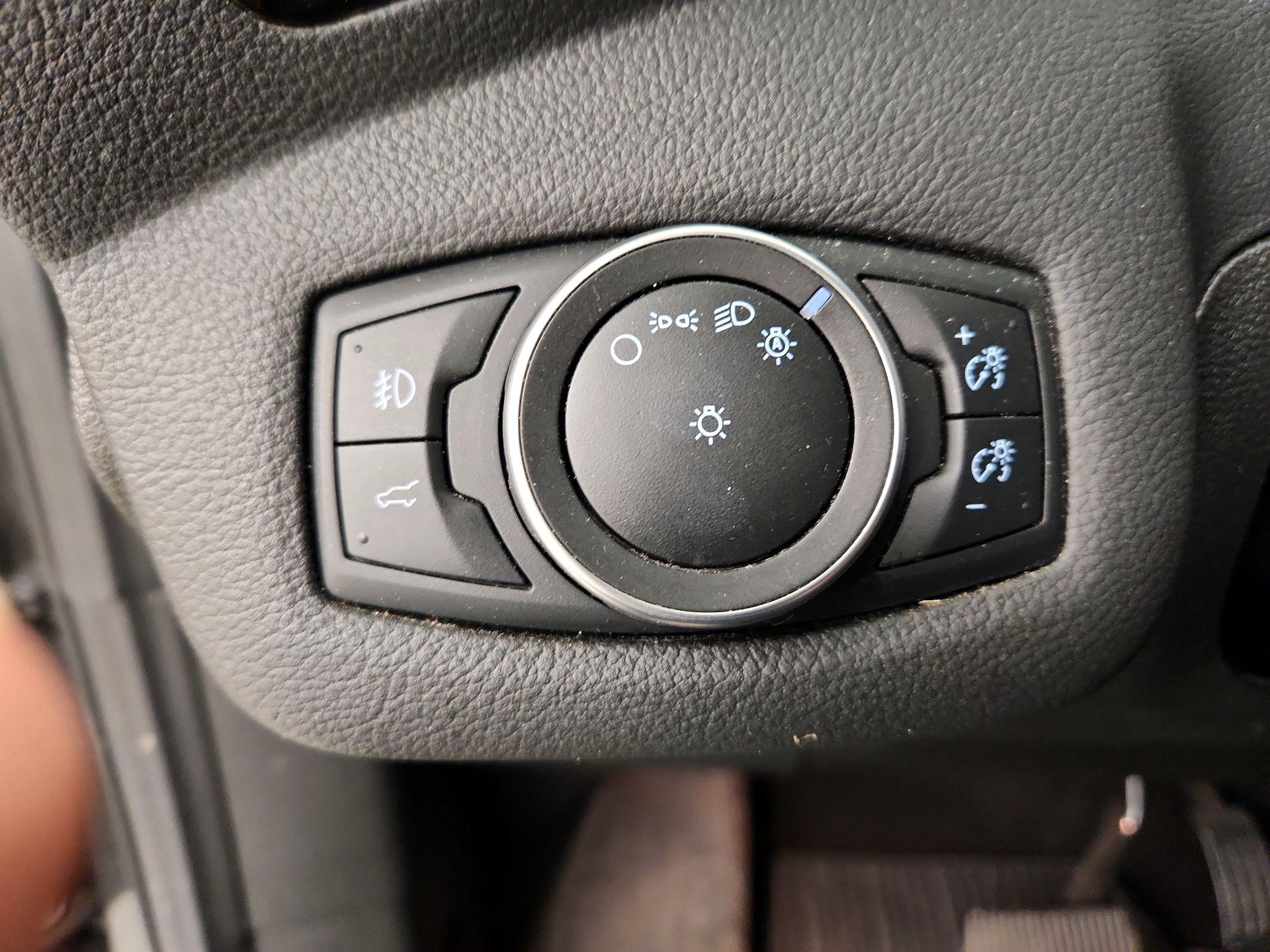 Thumbnail: 2018 Ford Escape - 13