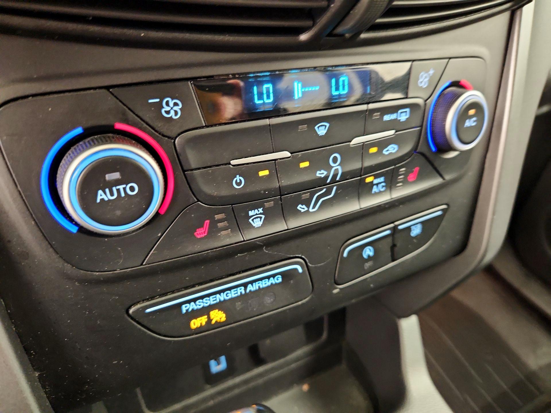 Thumbnail: 2018 Ford Escape - 17