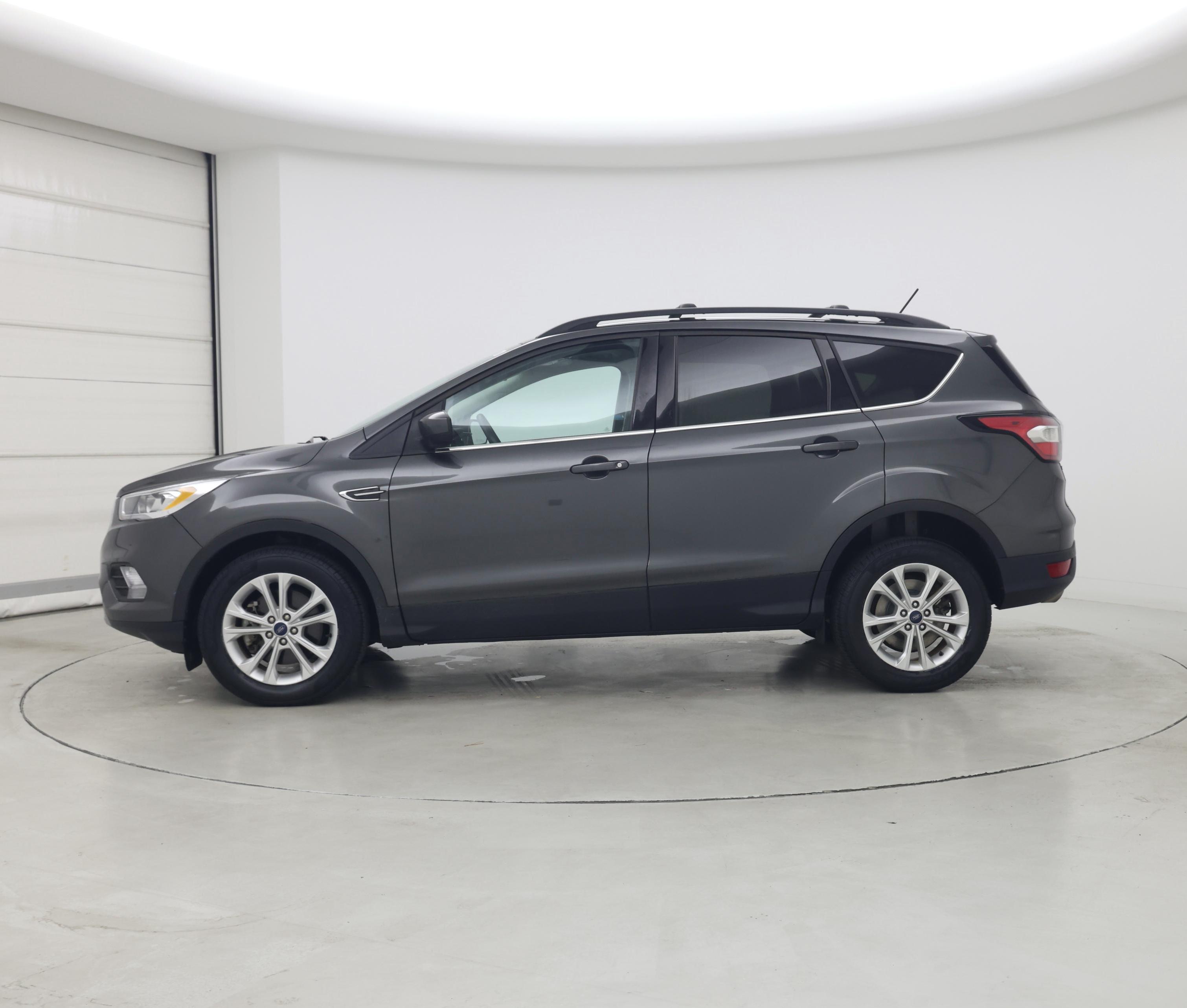 Thumbnail: 2018 Ford Escape - 3